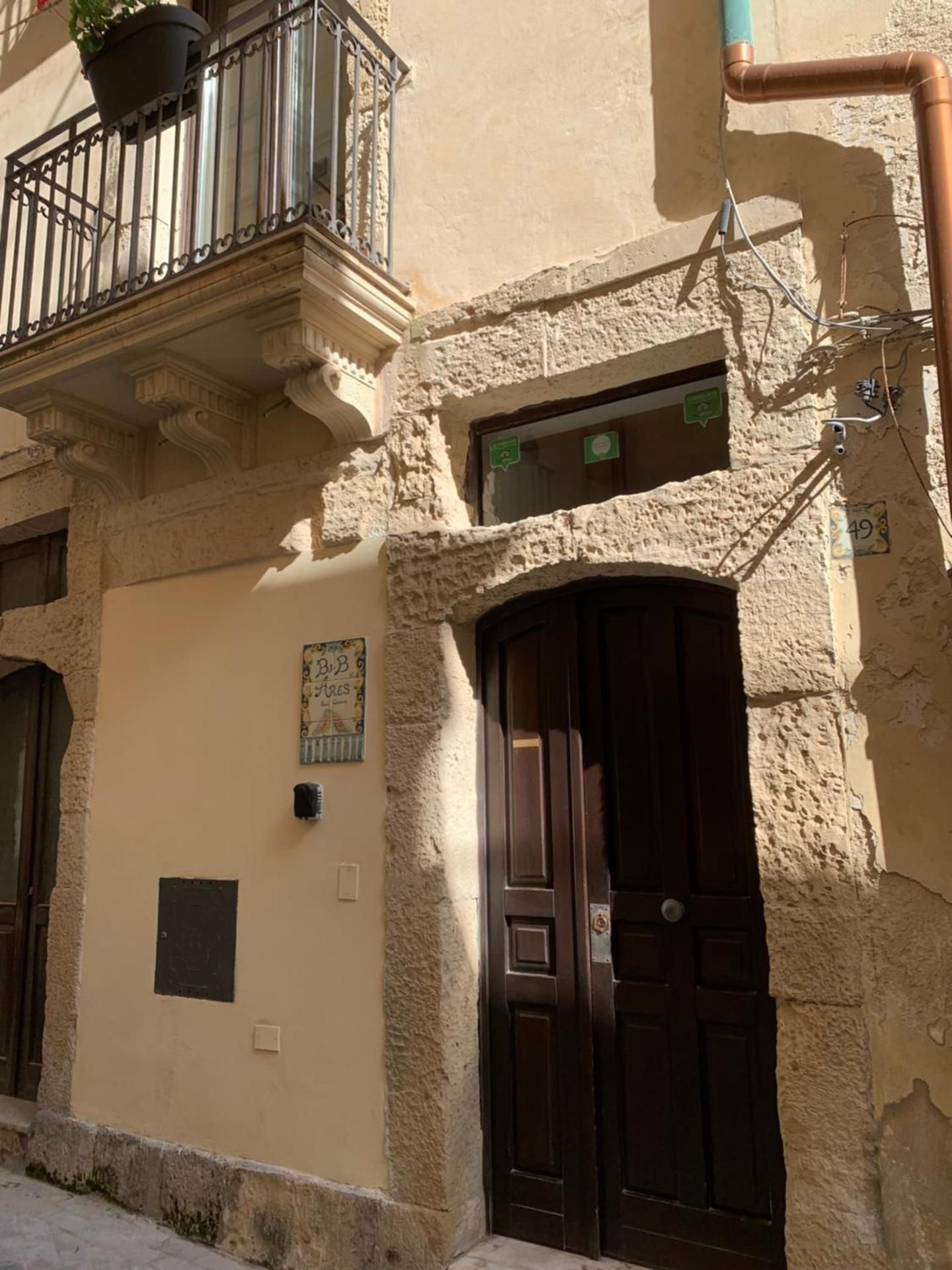 B&B Ares Charme