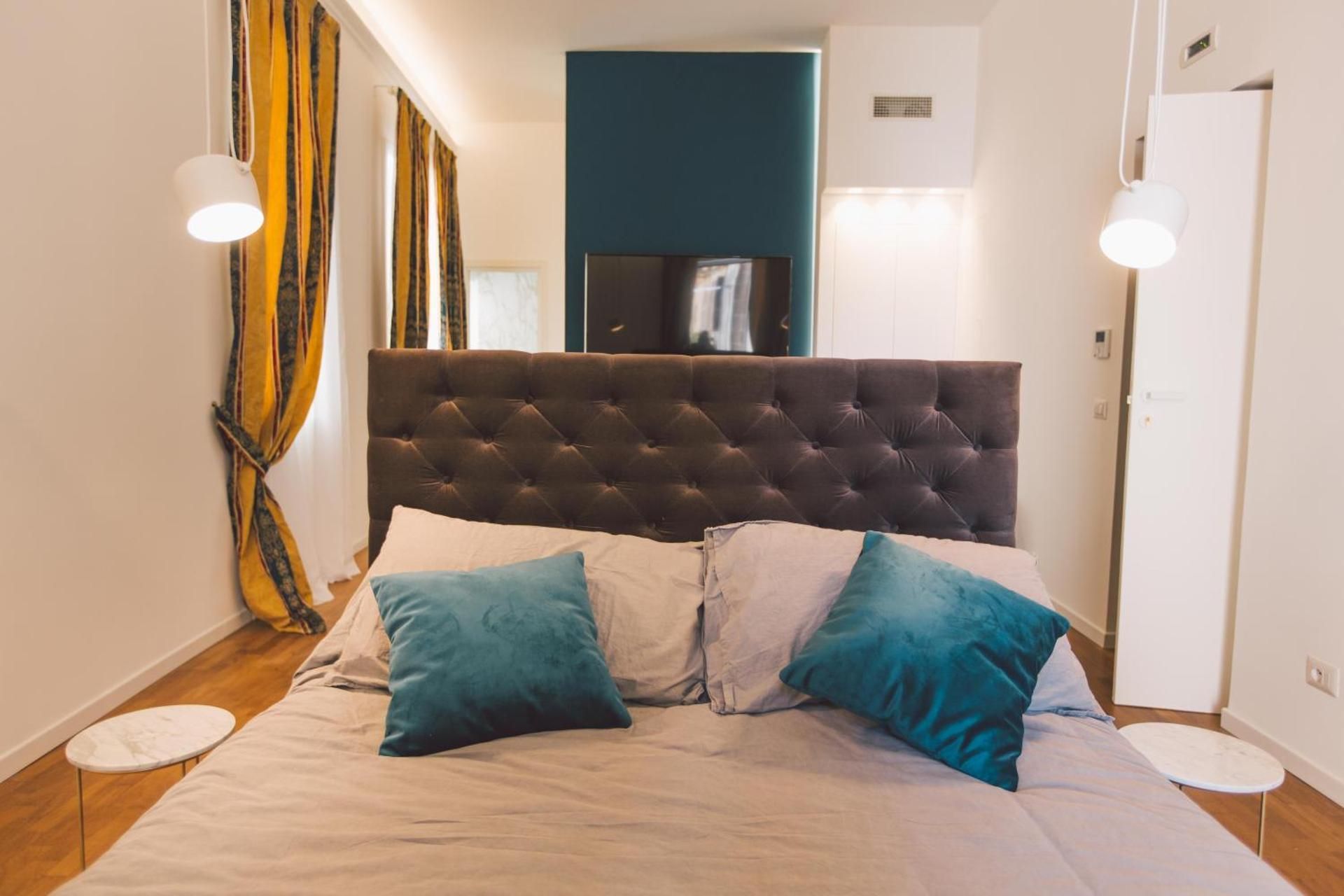 Deluxe Suite with Sea View