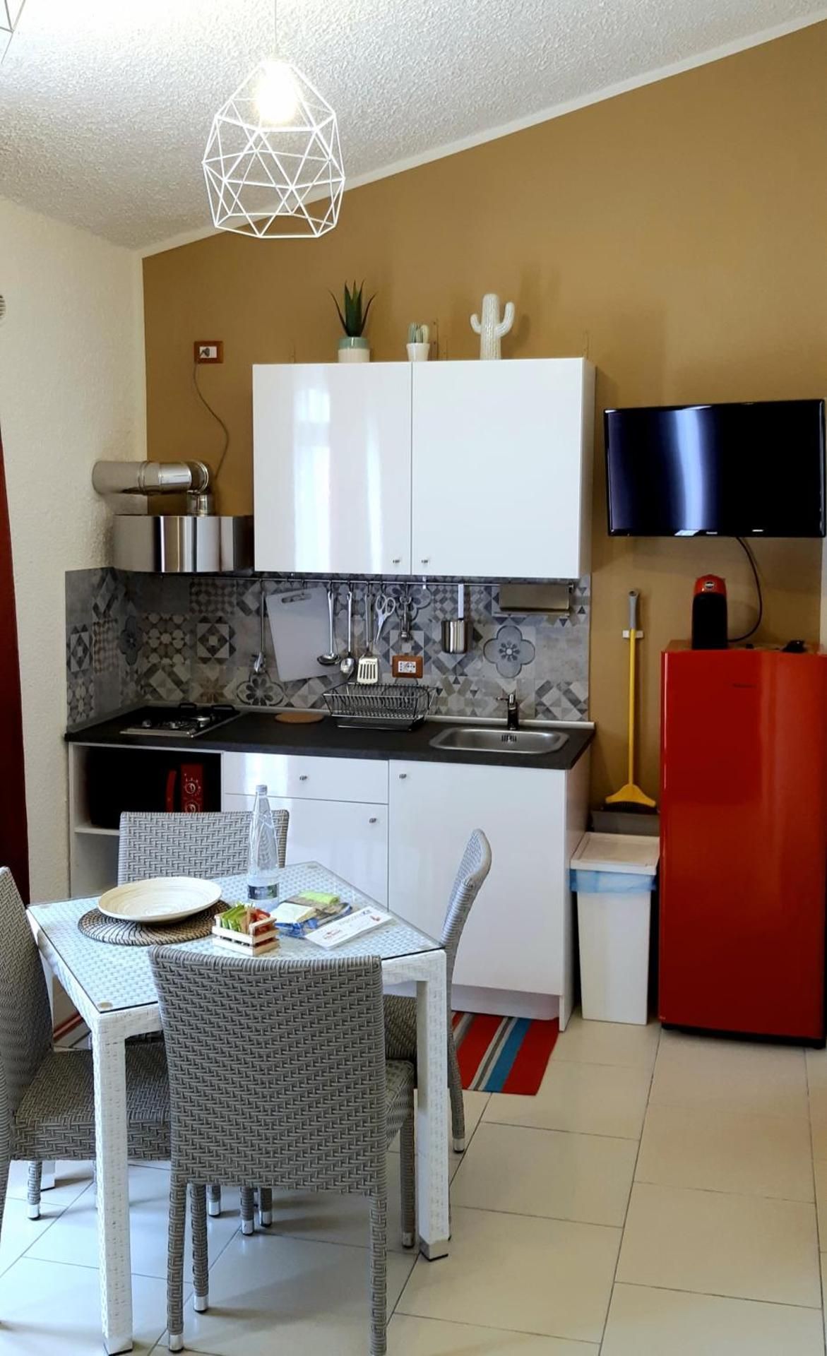 One-Bedroom Apartment