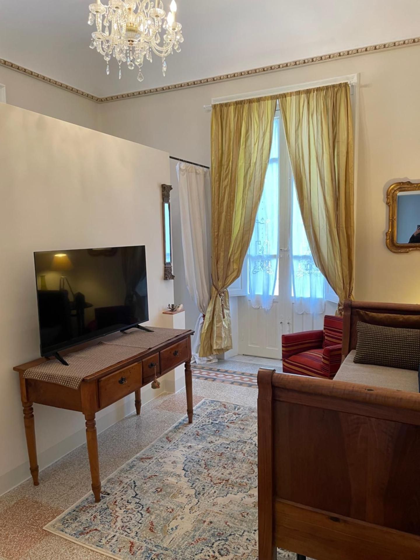 Two-Bedroom Deluxe Apartment with Balcony