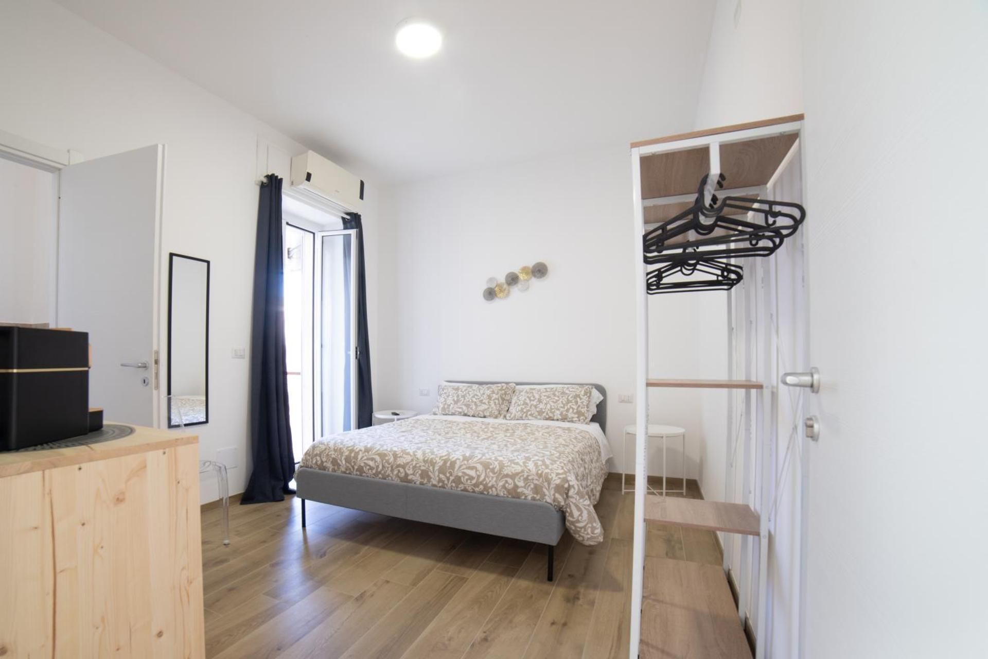 Deluxe Room (2 Adults + 1 Child)