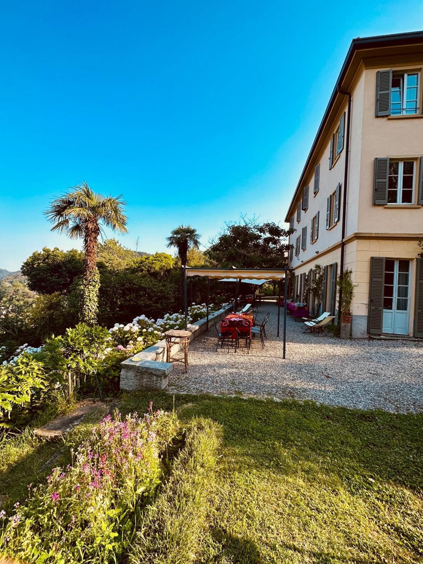 Villa Adelaide Lakeview