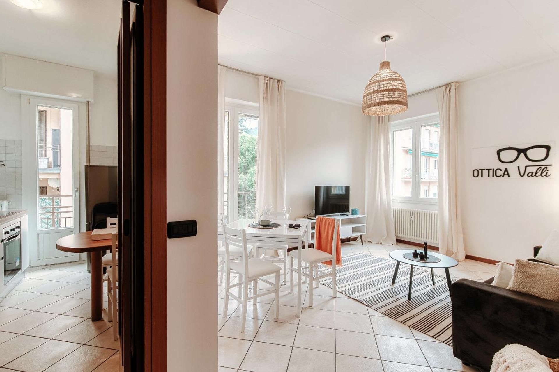 Zamenhof 9 - by MyHomeInComo