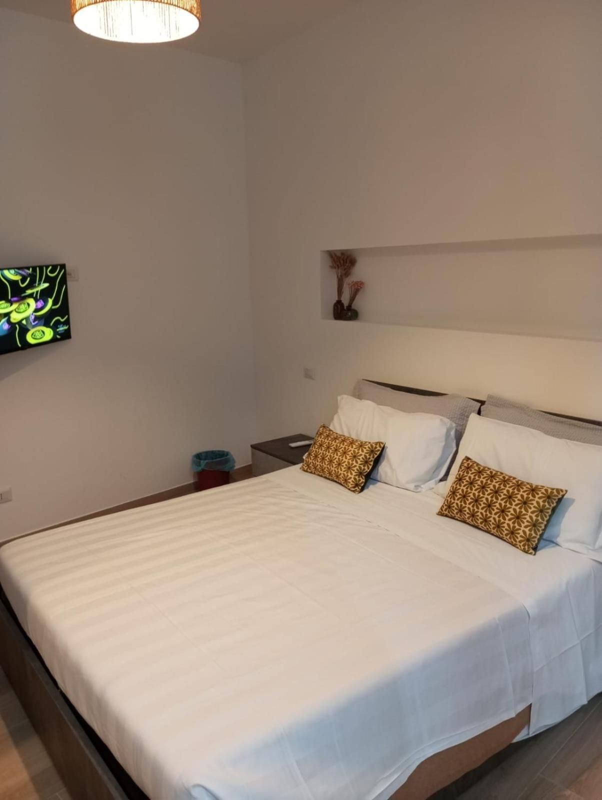 Lizard Hotel Two-Bedroom Deluxe Apartment