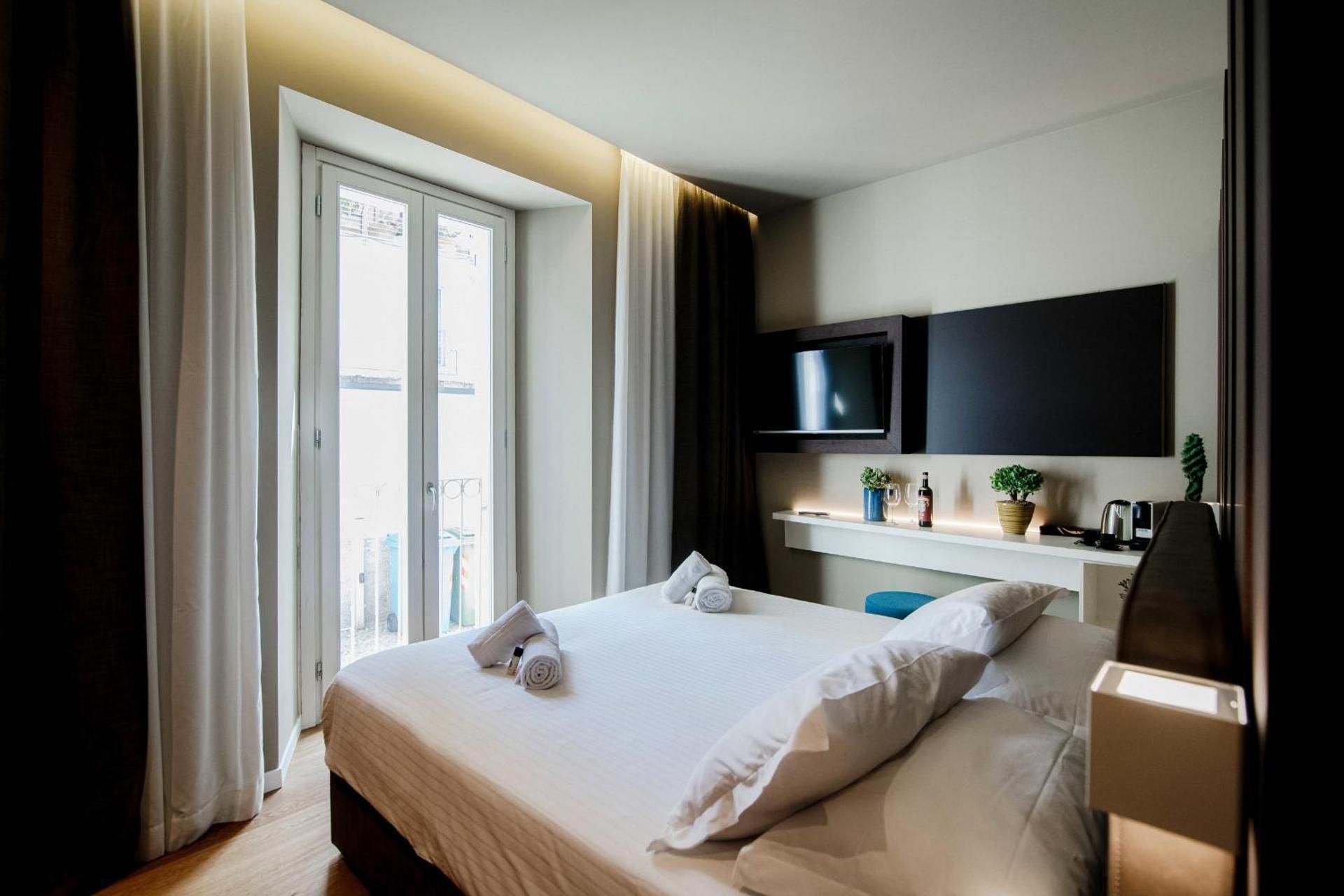 Deluxe King Room