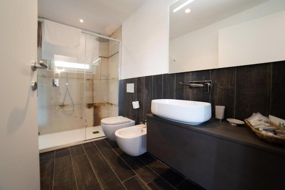 Le Stanze del Lago Suites & Pool Deluxe Double Room 2