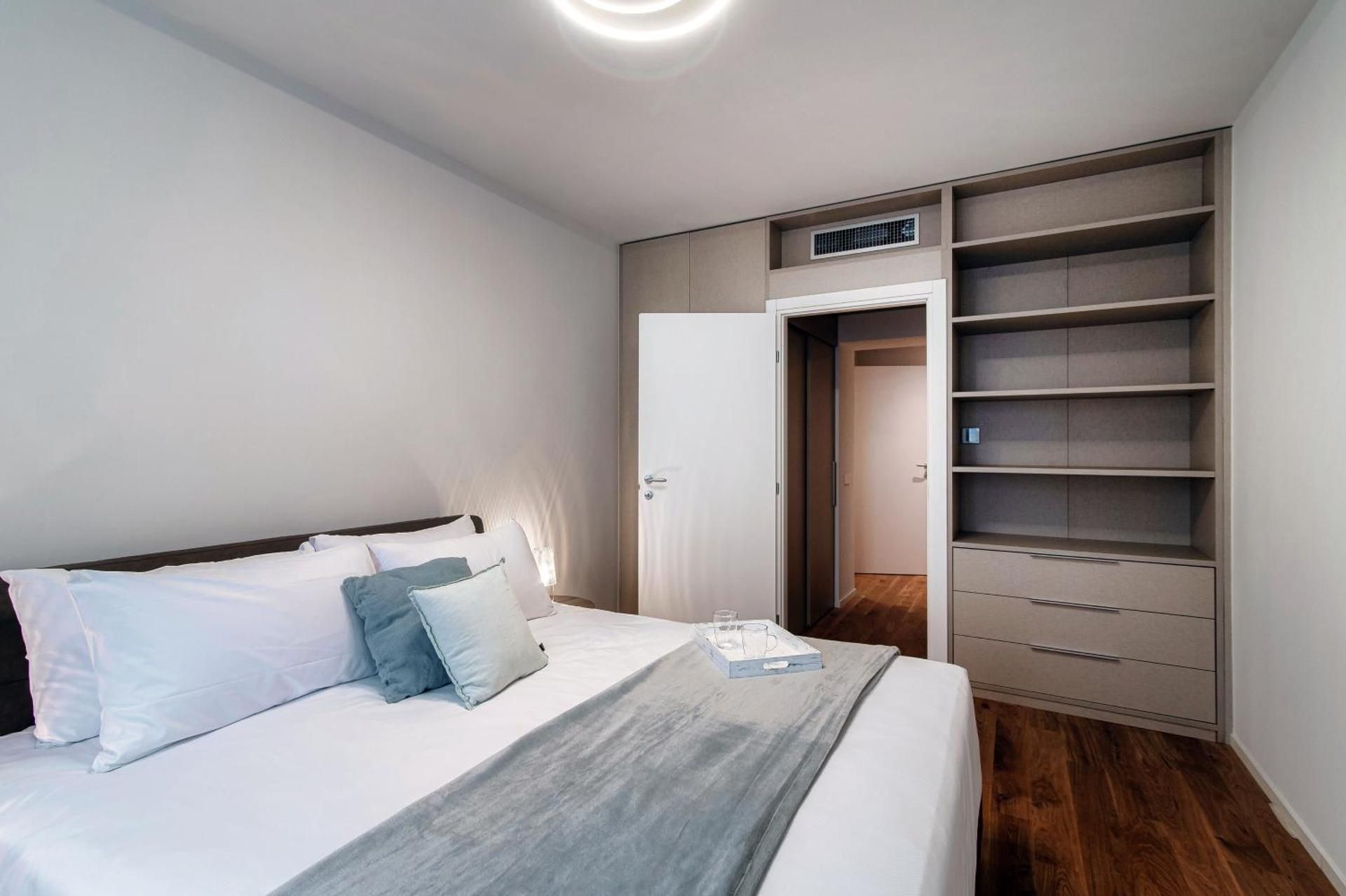 Palazzo Marinetti - by MyHomeInComo One-Bedroom Apartment