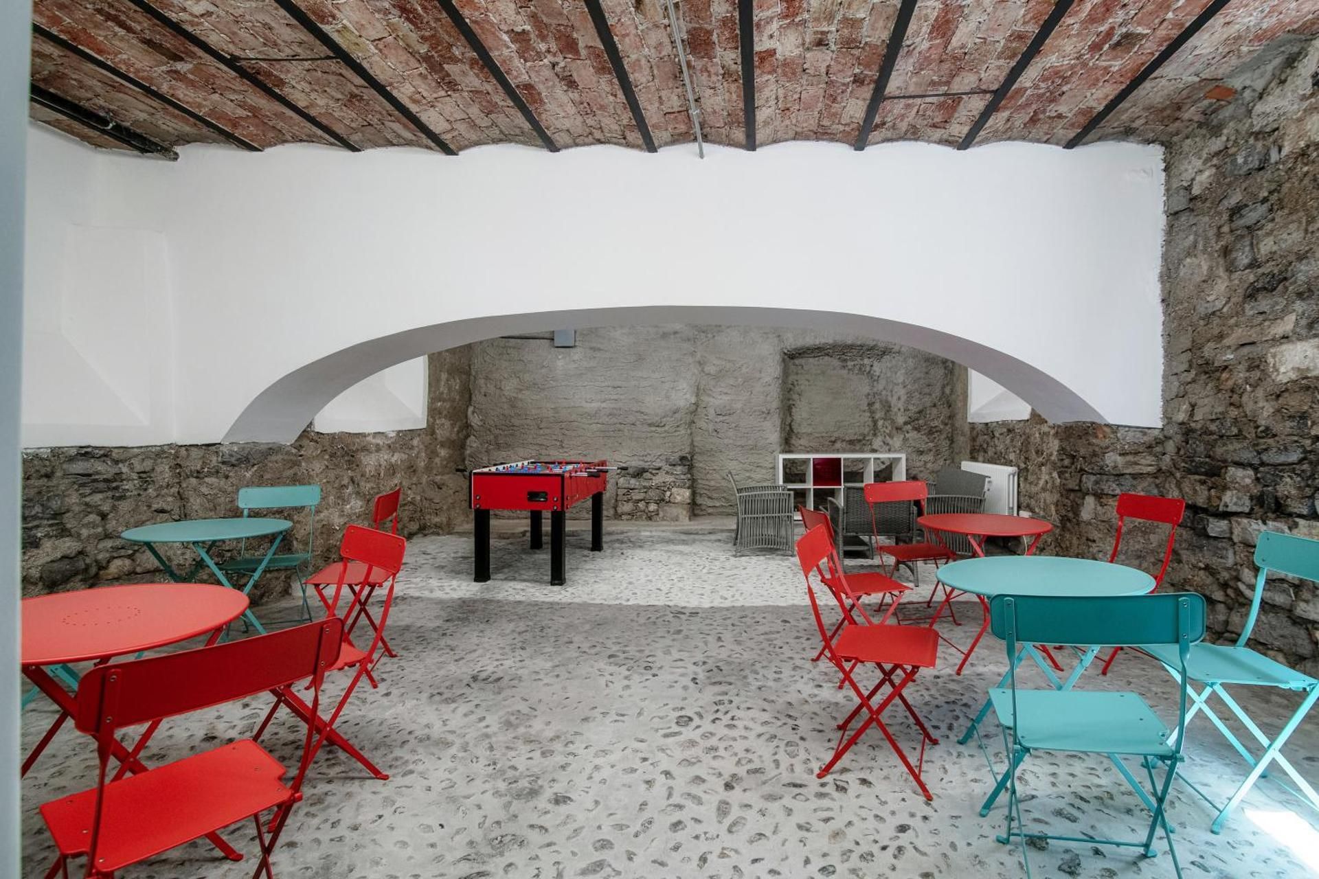 shared lounge/tv area