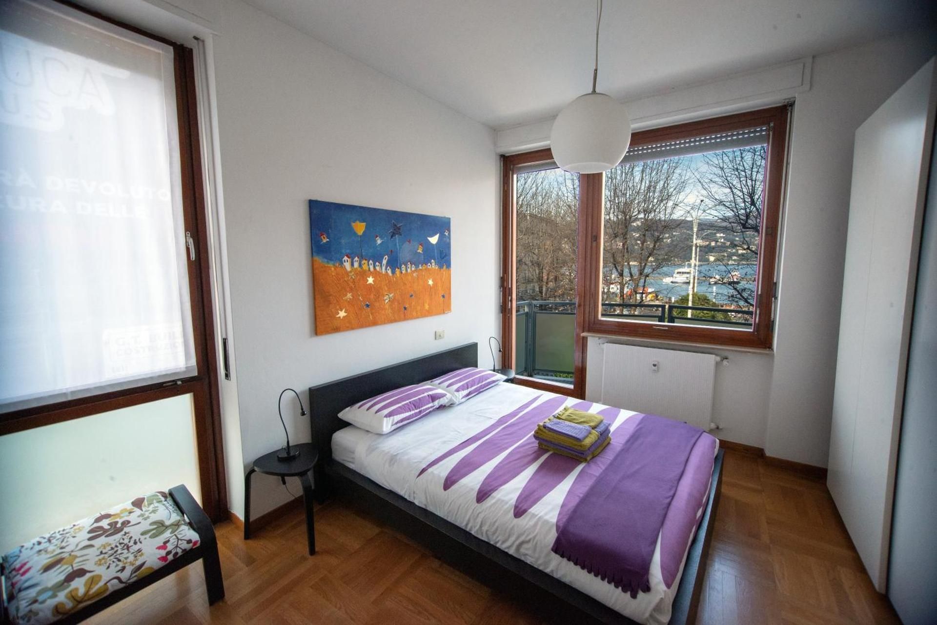 Superior One-Bedroom Apartment with Lake View - Via Giocondo Albertolli  22