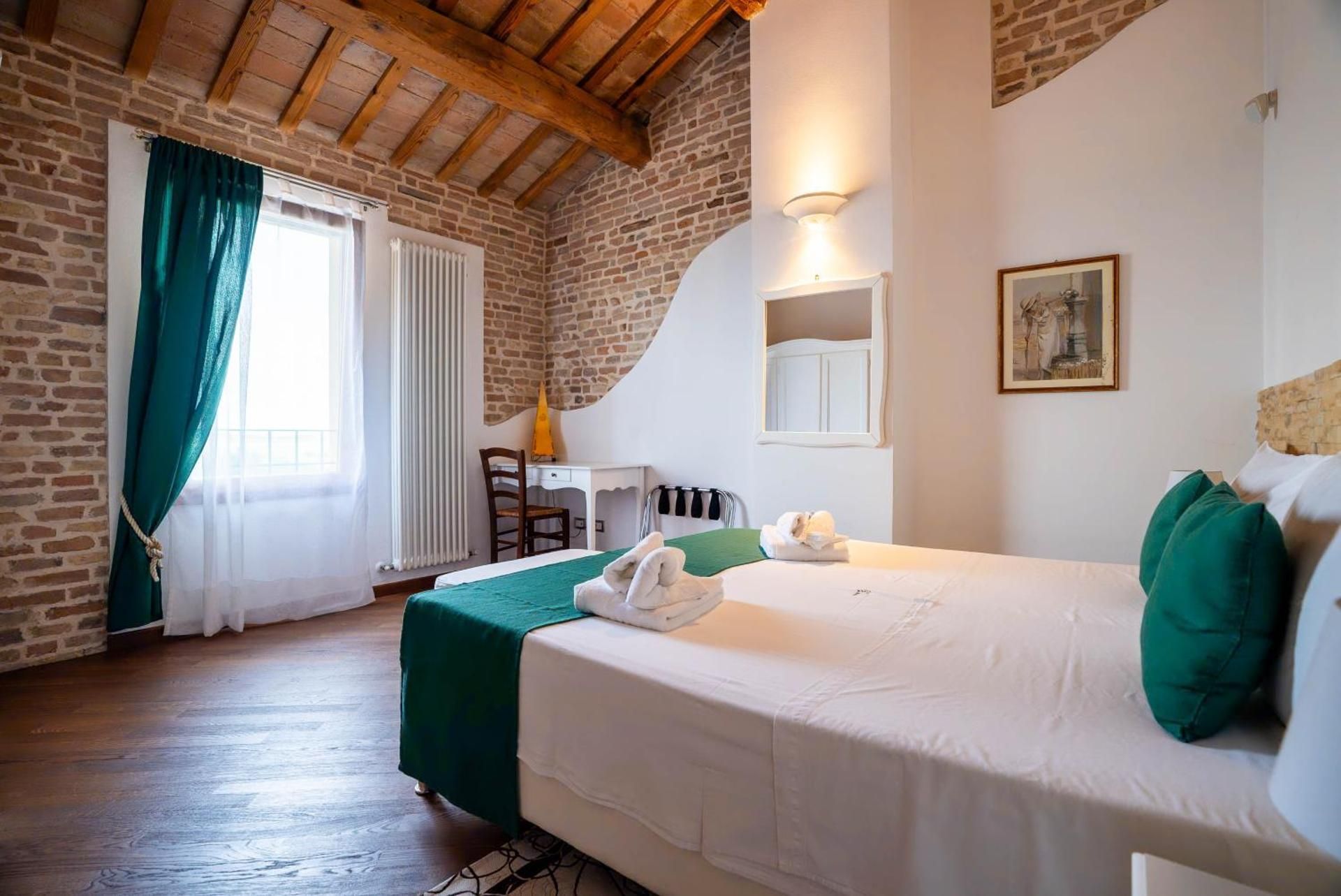 Two-Bedroom Deluxe Apartment