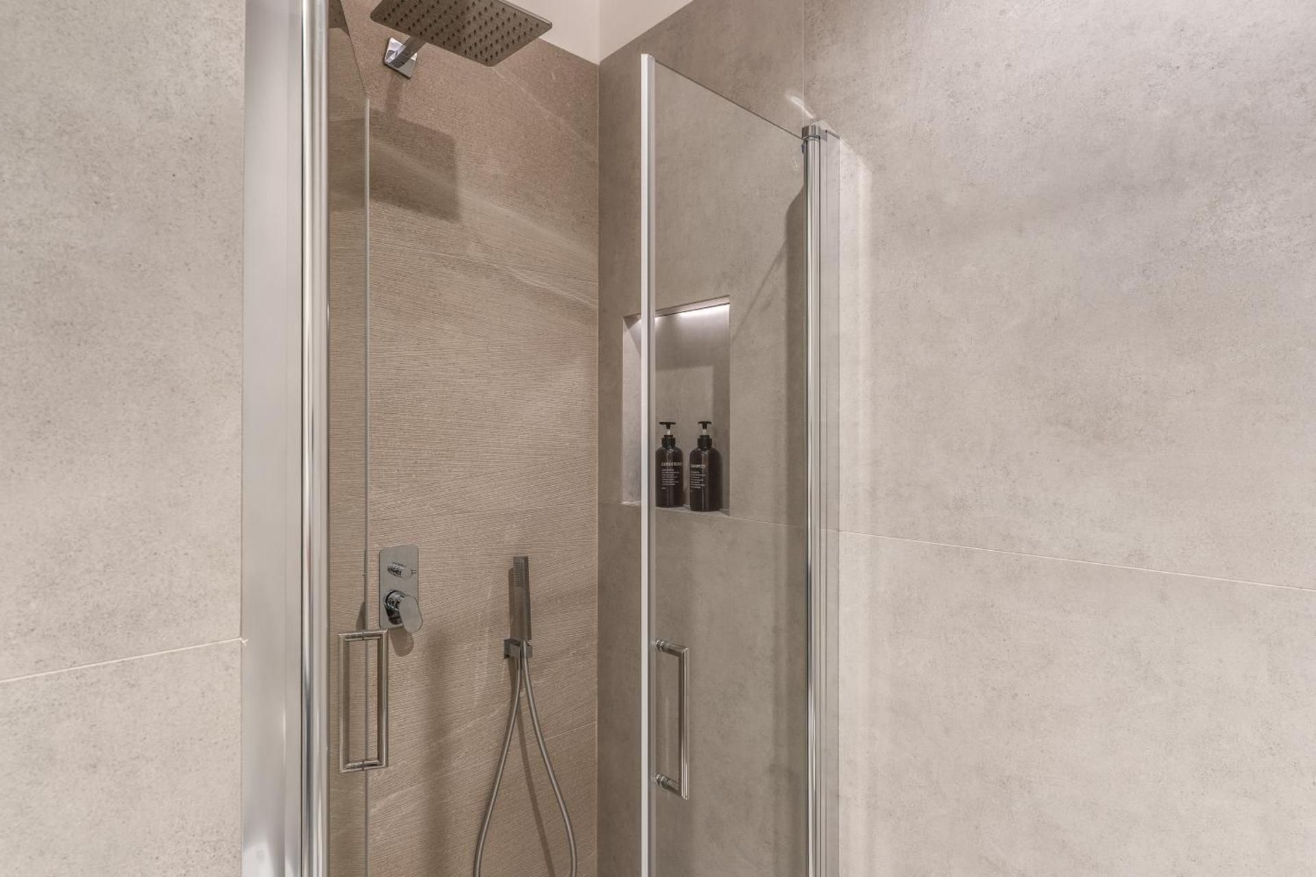 Welcome Inn Napoli Rooms, private bathrooms Double Room 2