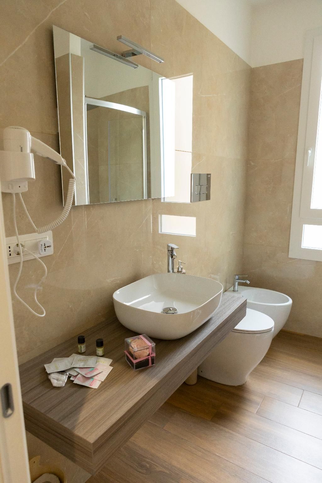 Alleria Rooms Family Room 3