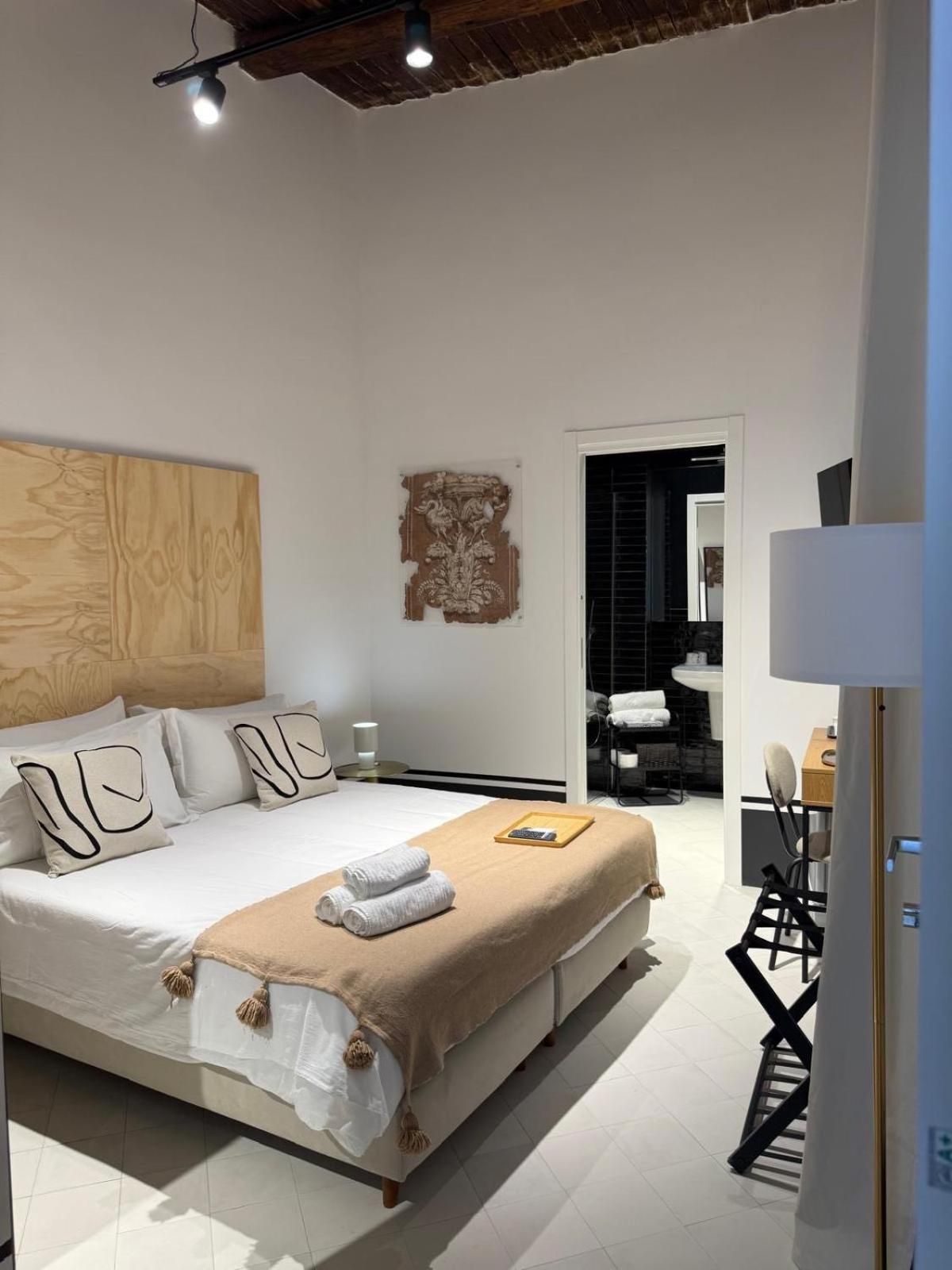 Queen Room