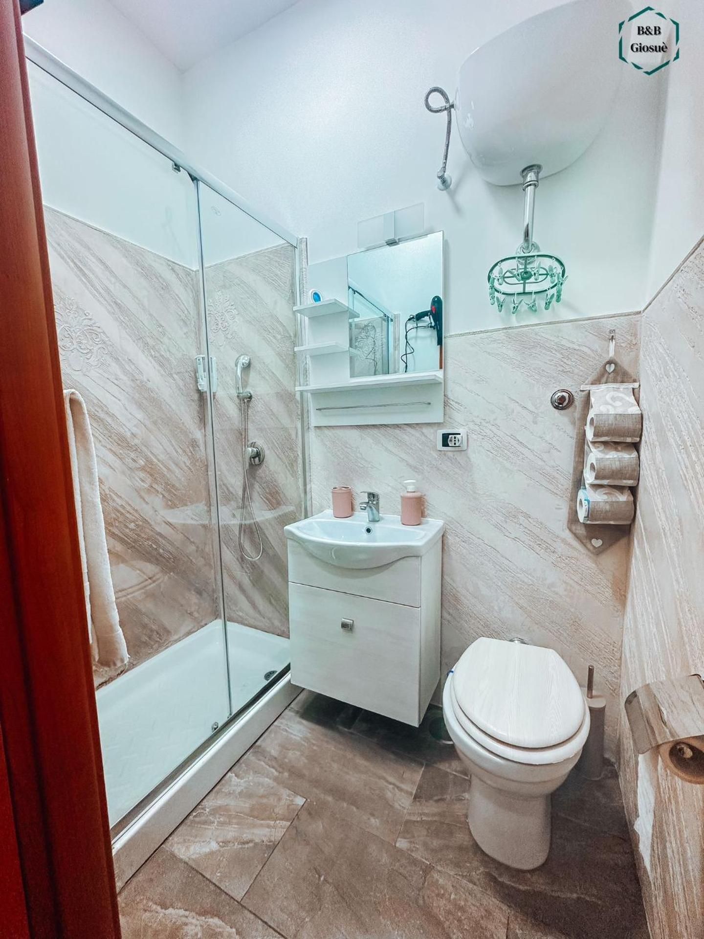 B&B Giosue Deluxe Double Room with Balcony