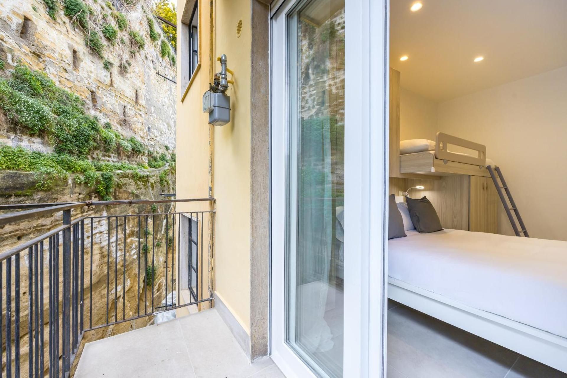 Triple Room with Balcony
