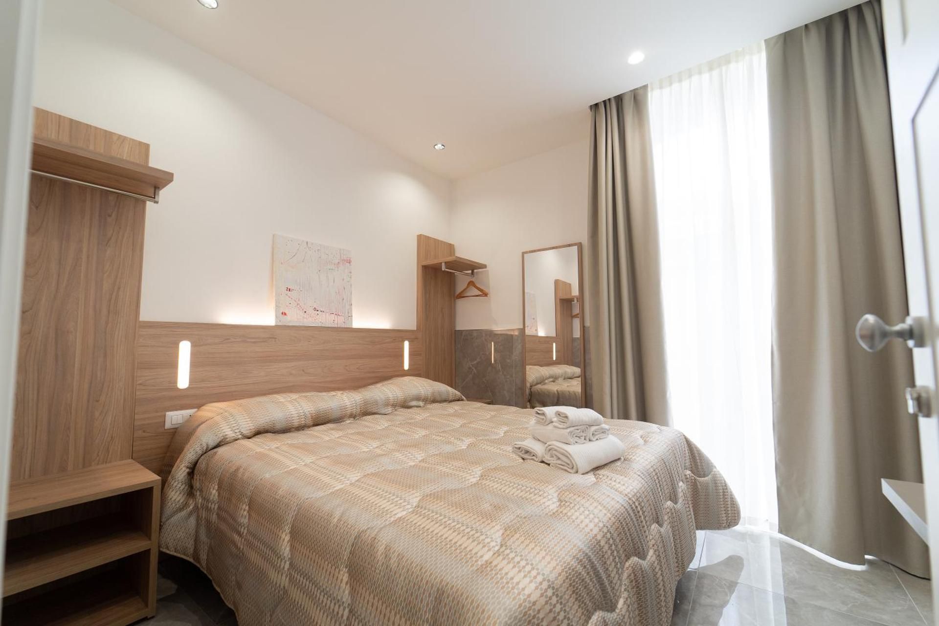 GreRos Toledo H Historical Center in Naples, by ClaPa Group Dislocated Hospitality Superior Double Room