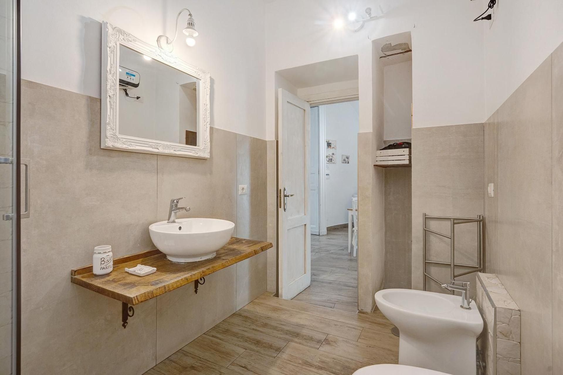 Superior One-Bedroom Apartment with Balcony