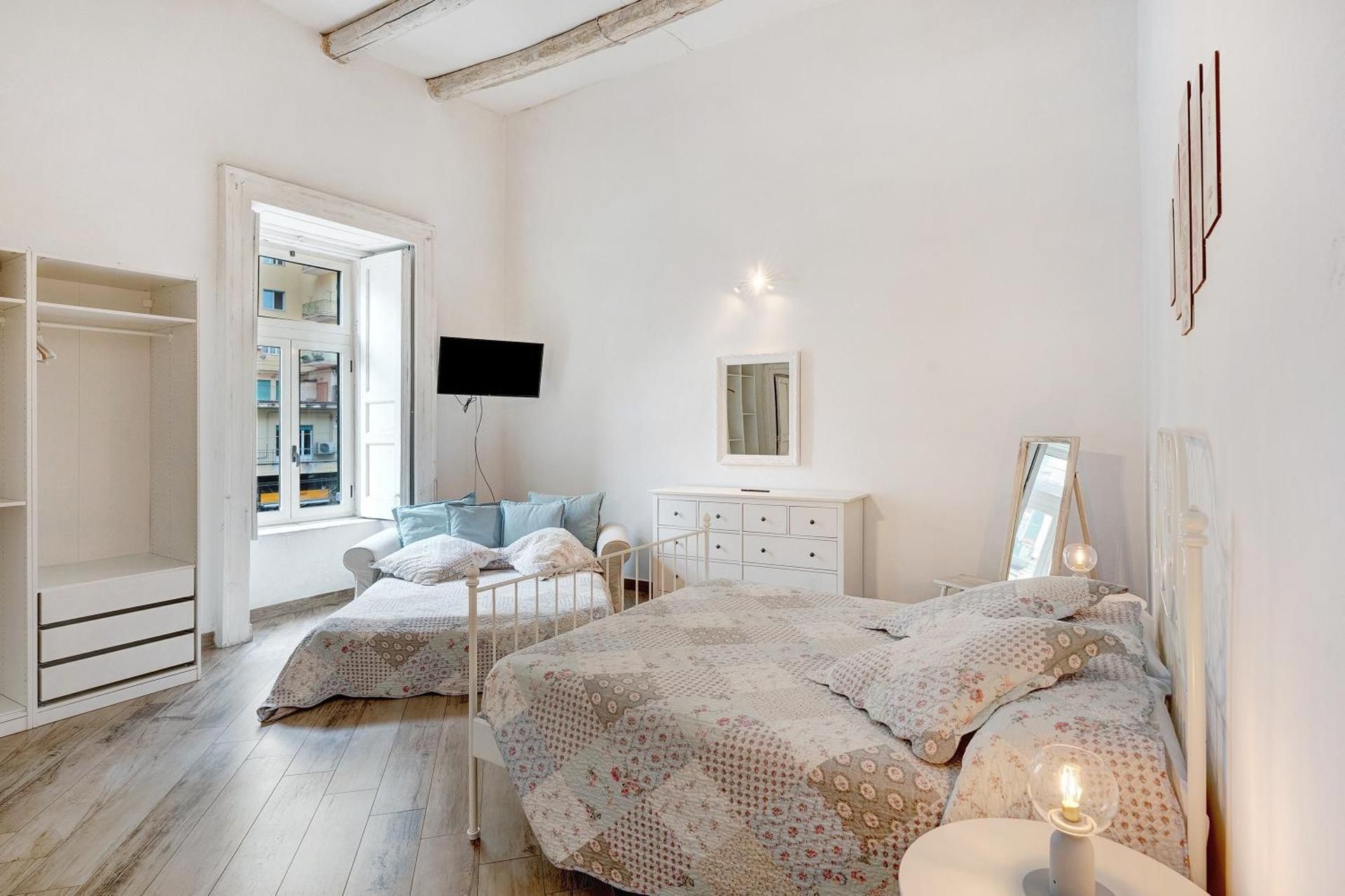 Superior One-Bedroom Apartment with Balcony