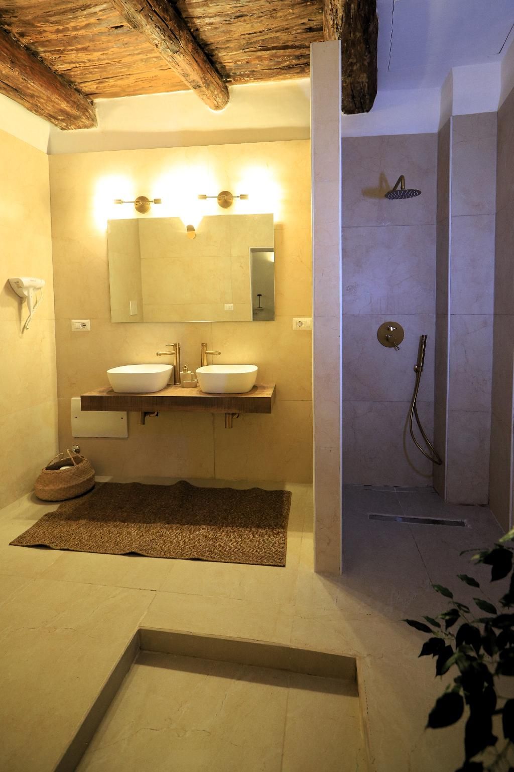 Ai 13 Gradoni di Chiaia Double Room Private Bathroom 2