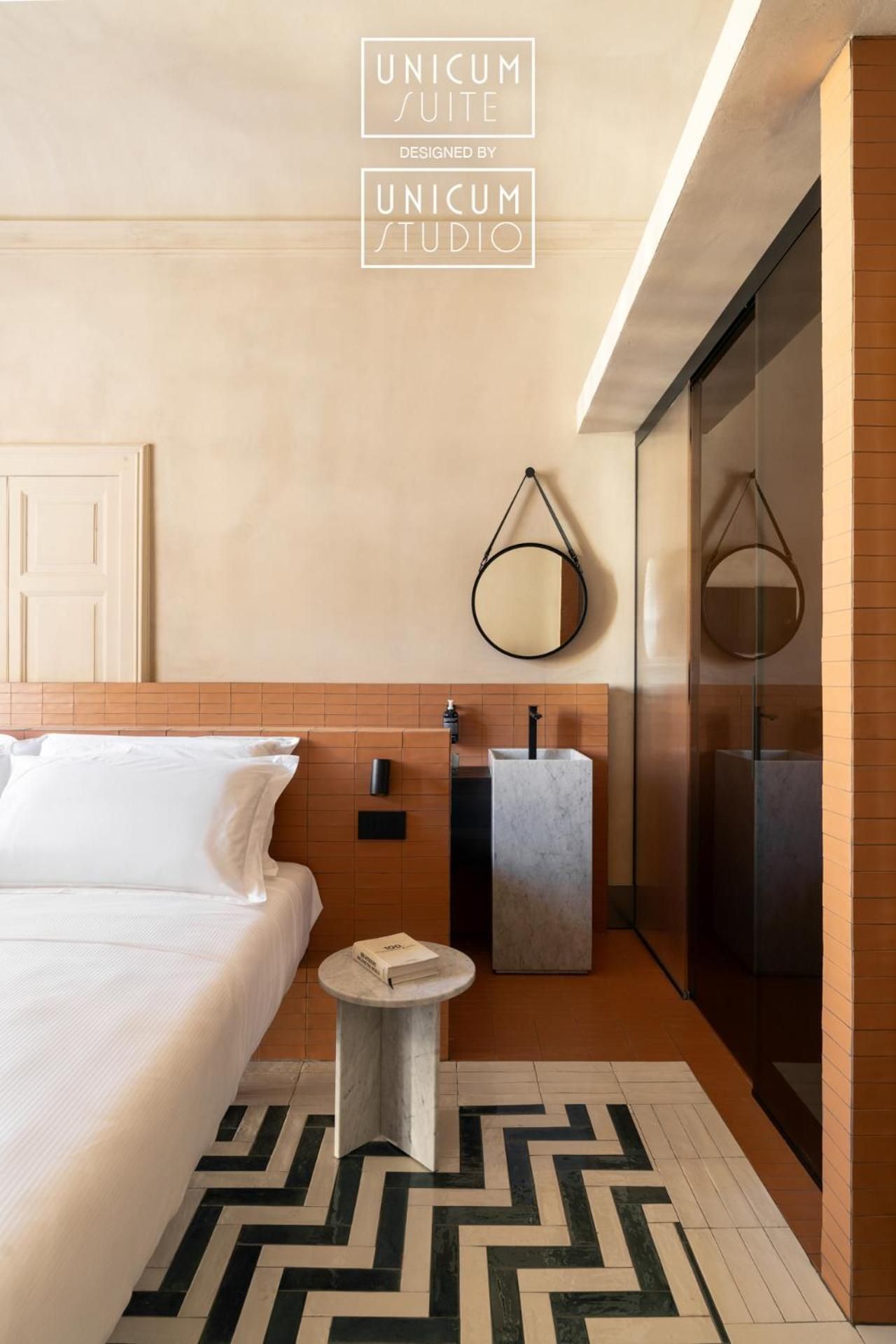 Superior King Room with Spa Bath and Balcony