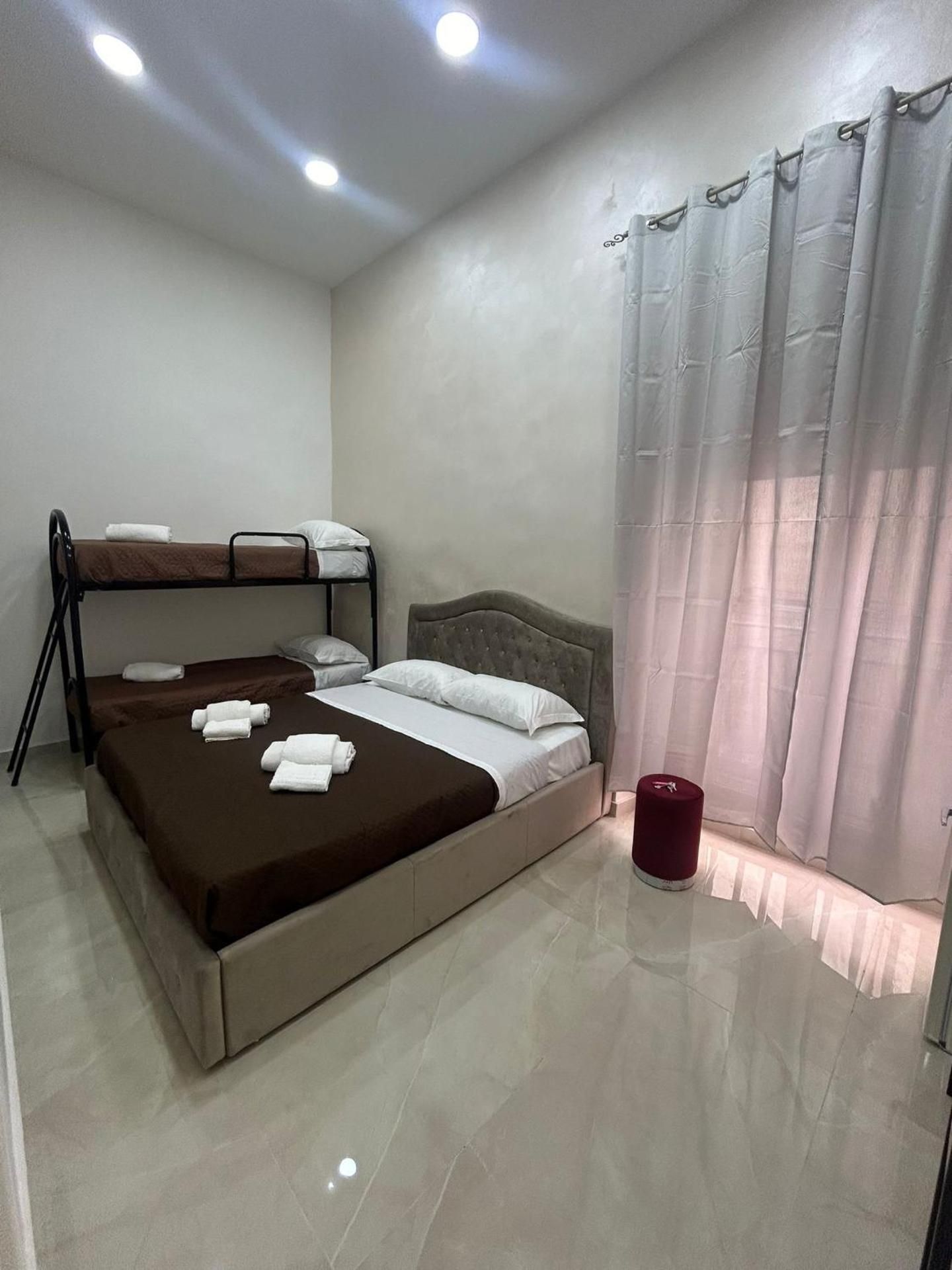 Quadruple Room with Private Bathroom