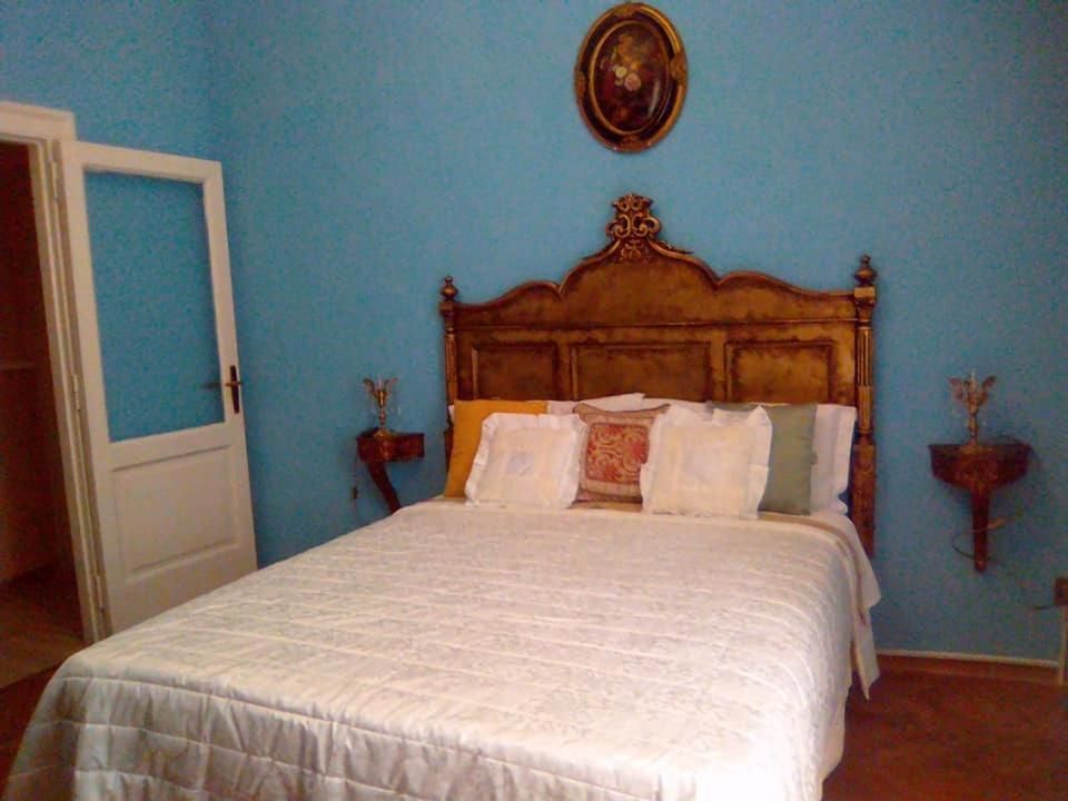 Deluxe Double or Twin Room with Balcony