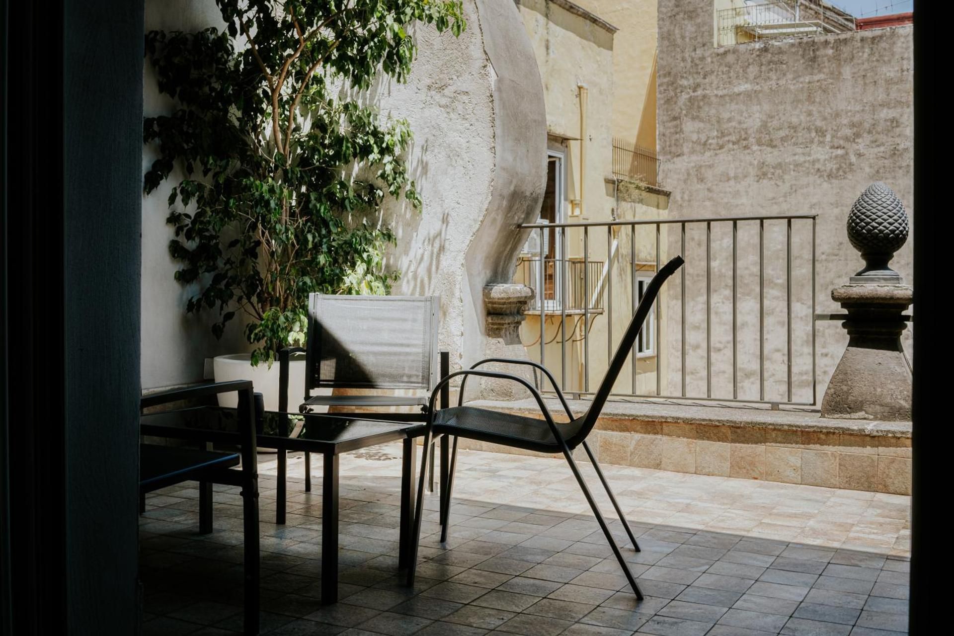 Double Room with Balcony 2