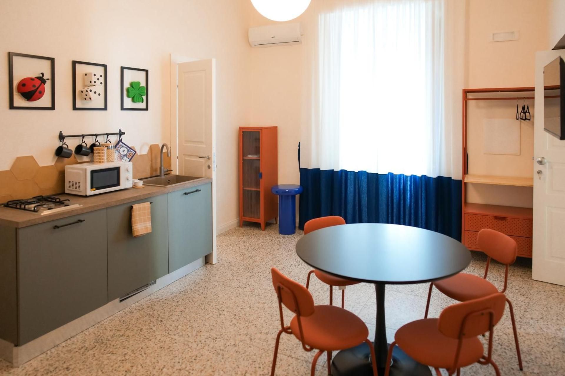 Le Casine di San Gregorio Superior Apartment with Balcony 2