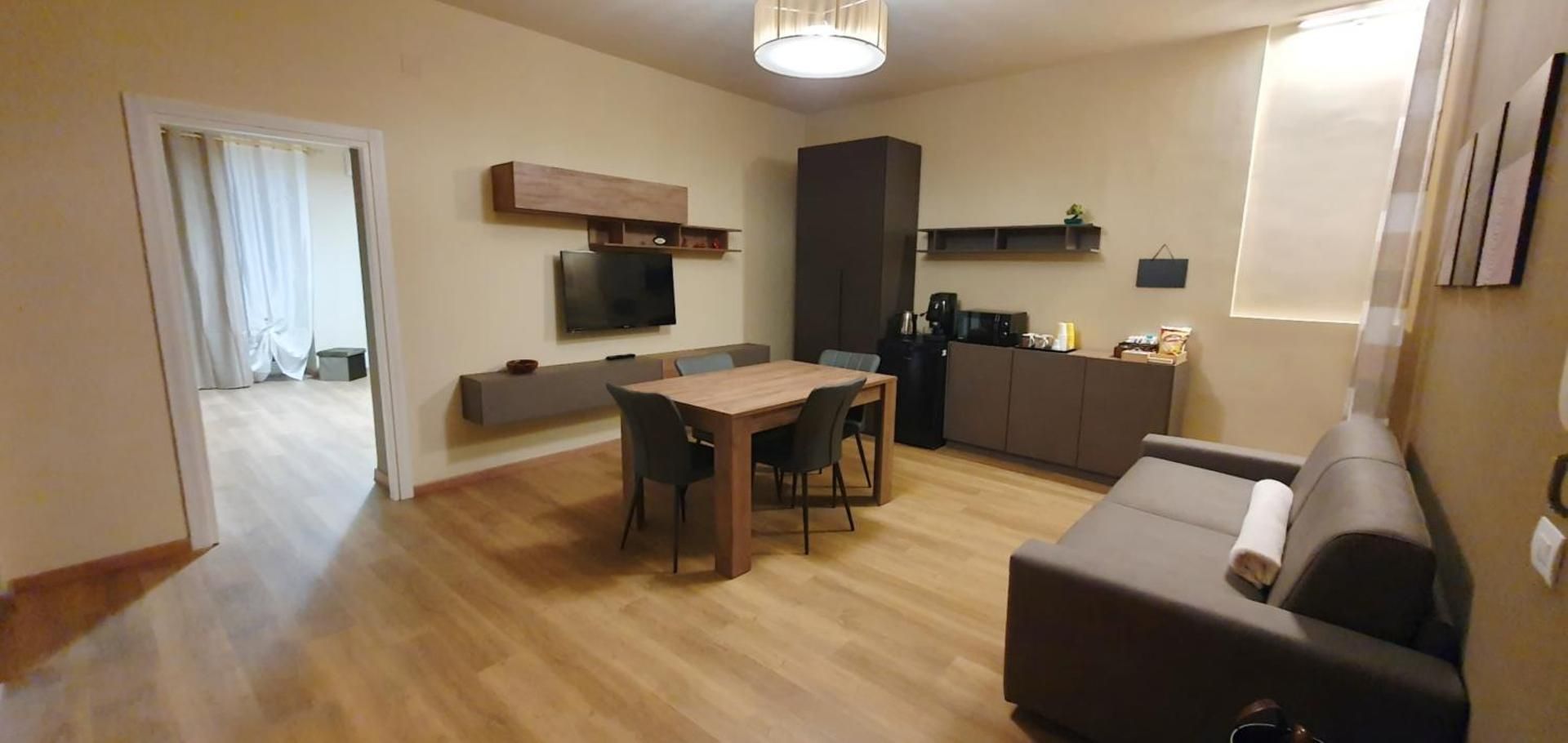 One-Bedroom Apartment