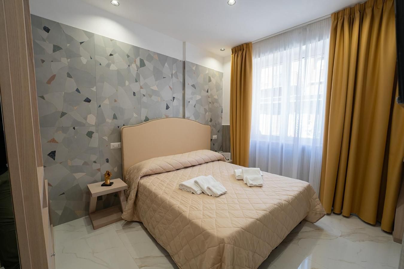 GreRos H. Porto Napoli Centro, by ClaPa Group Dislocated Hospitality Superior Double Room 2
