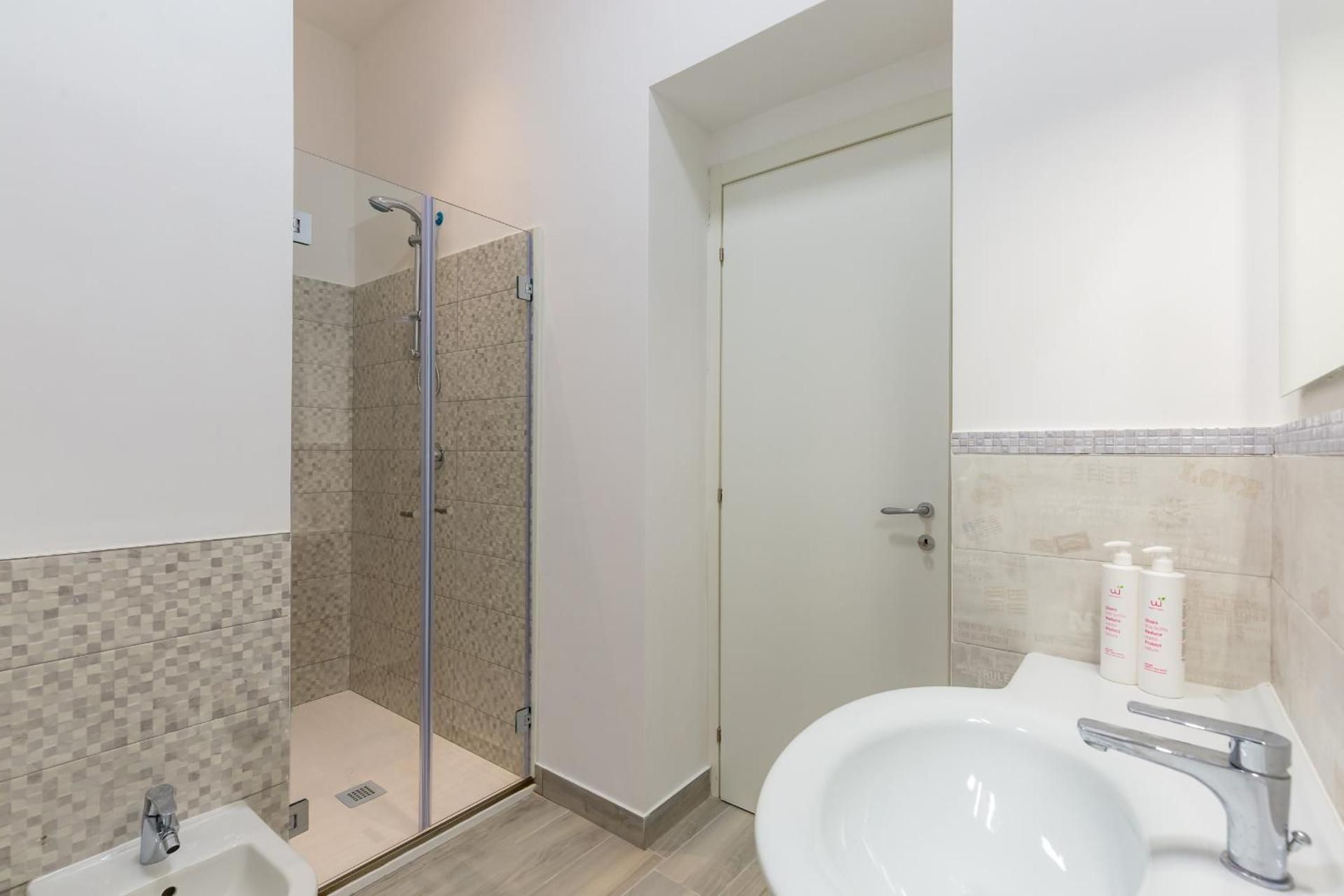 Triple Room with Private Bathroom