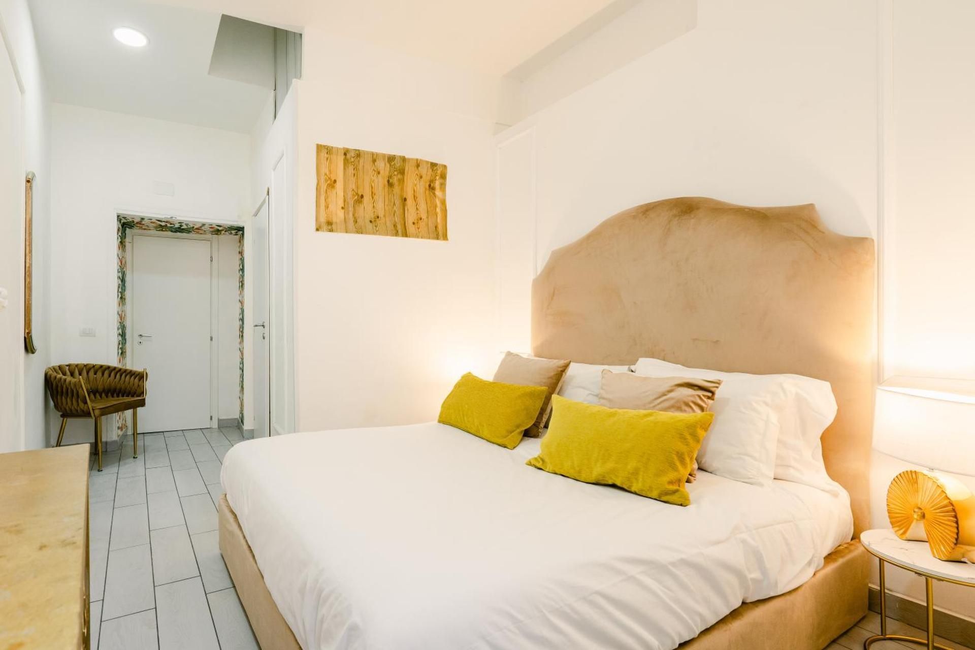 Random B&B Standard Double Room