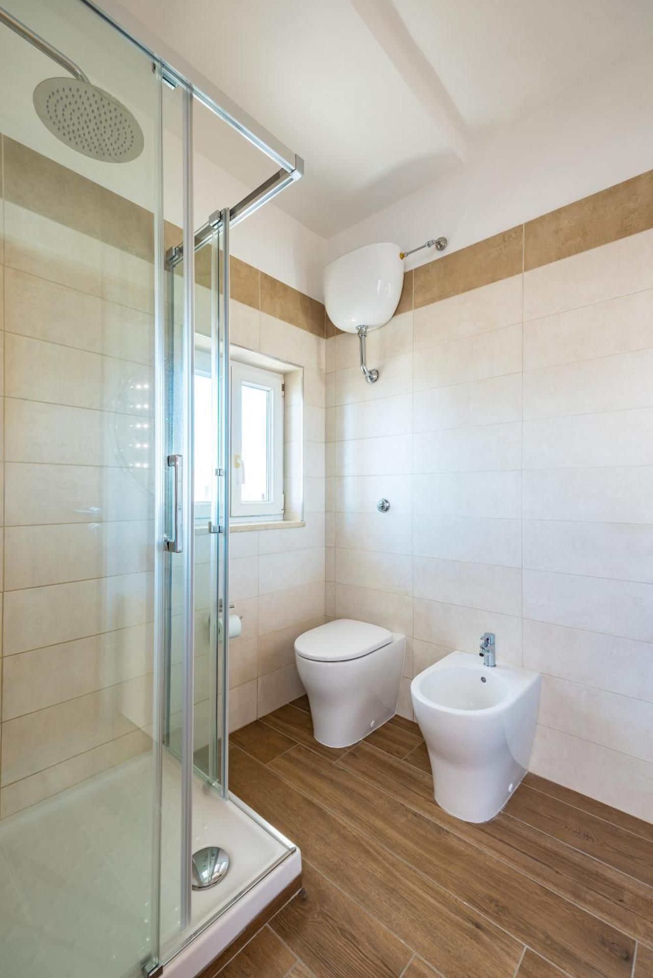 Deluxe Double Room with Side Sea View