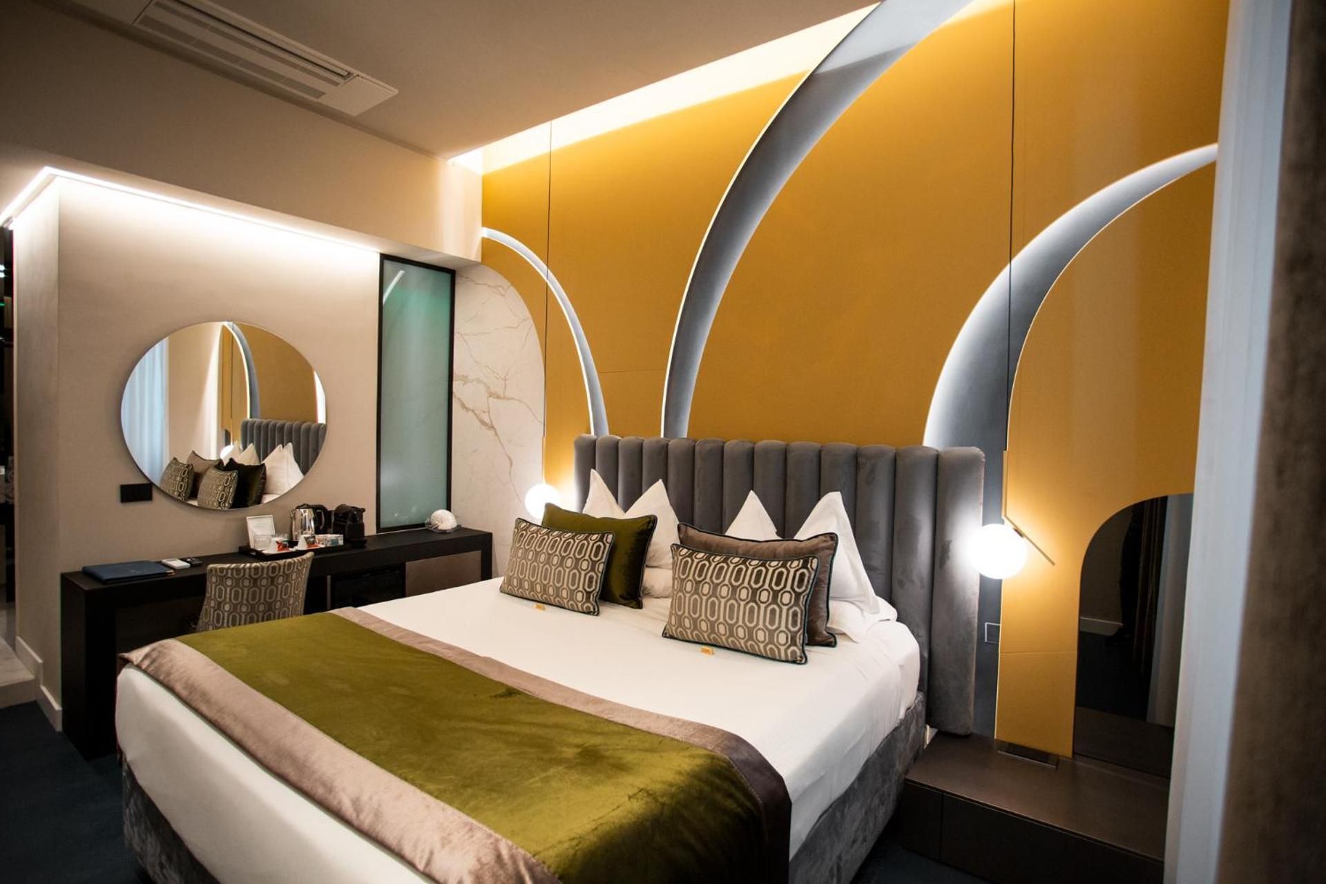 Superior Room with Turkish Bath and Side Sea View
