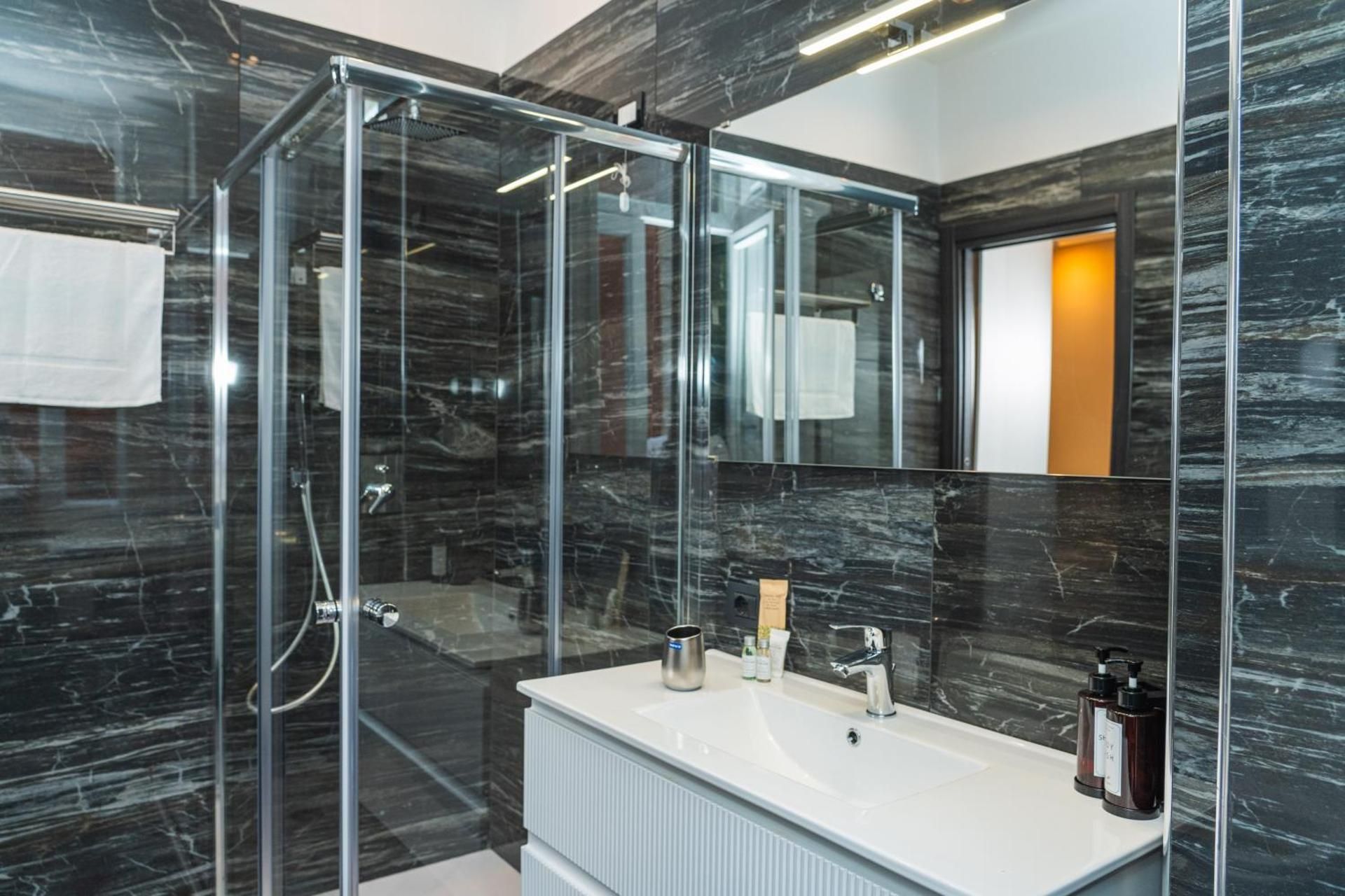 Luxury Triple Room