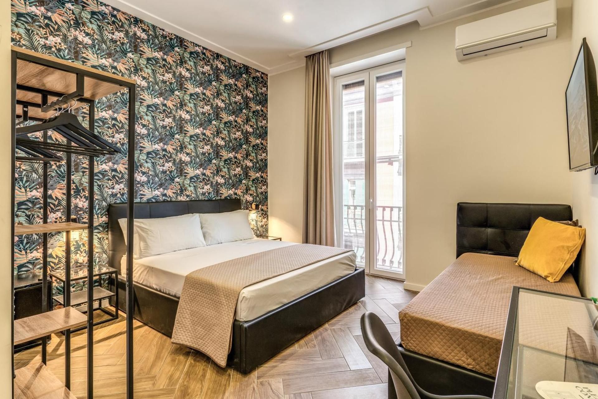 Triple Room with City View