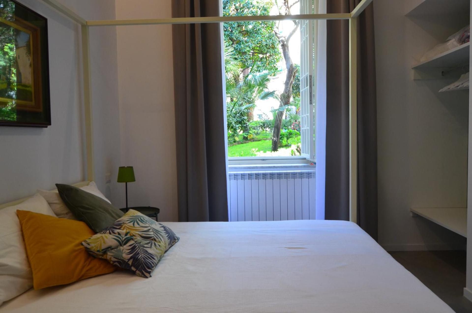 Casa Roger Double Room with Extra Bed 2