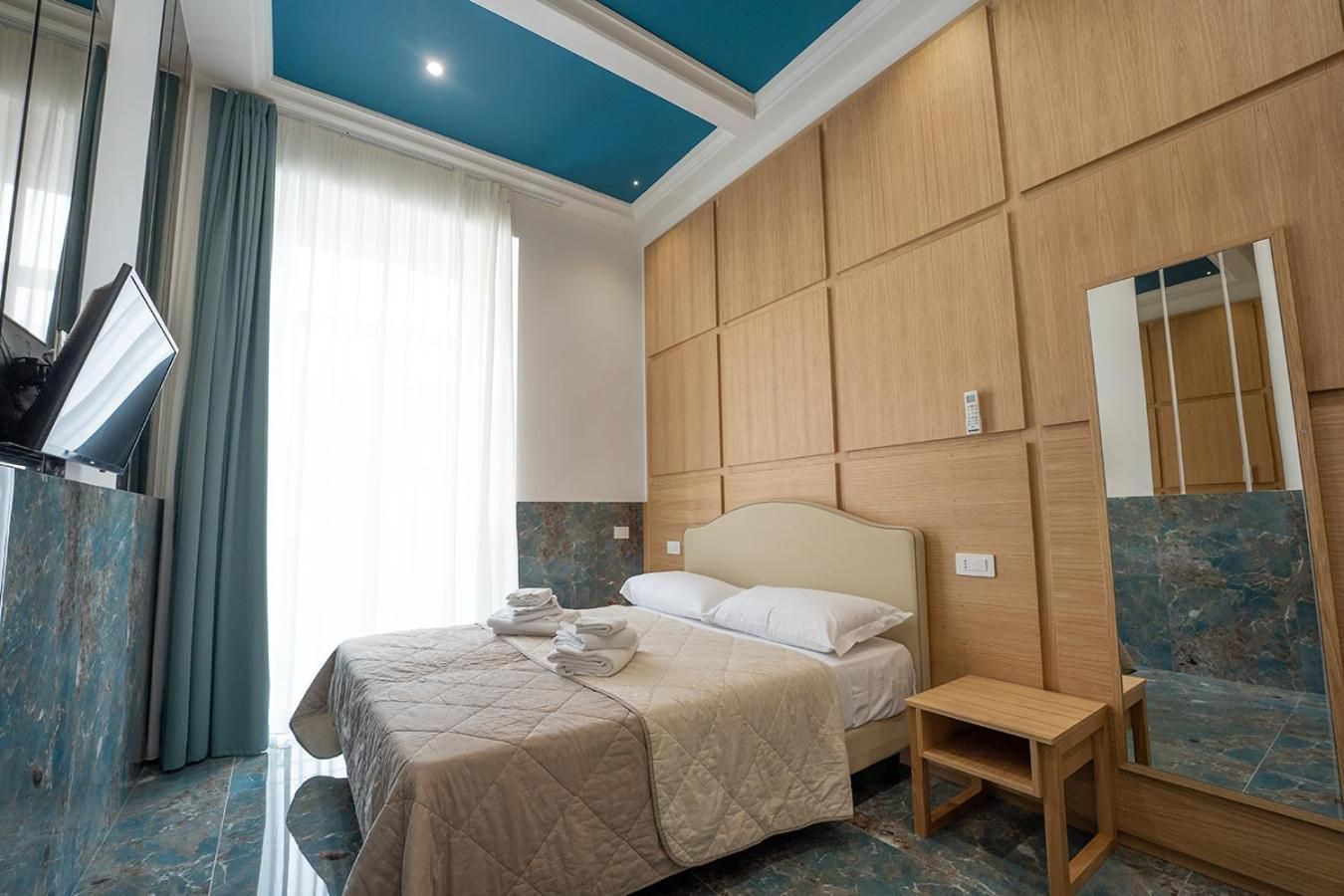 Suite with City View