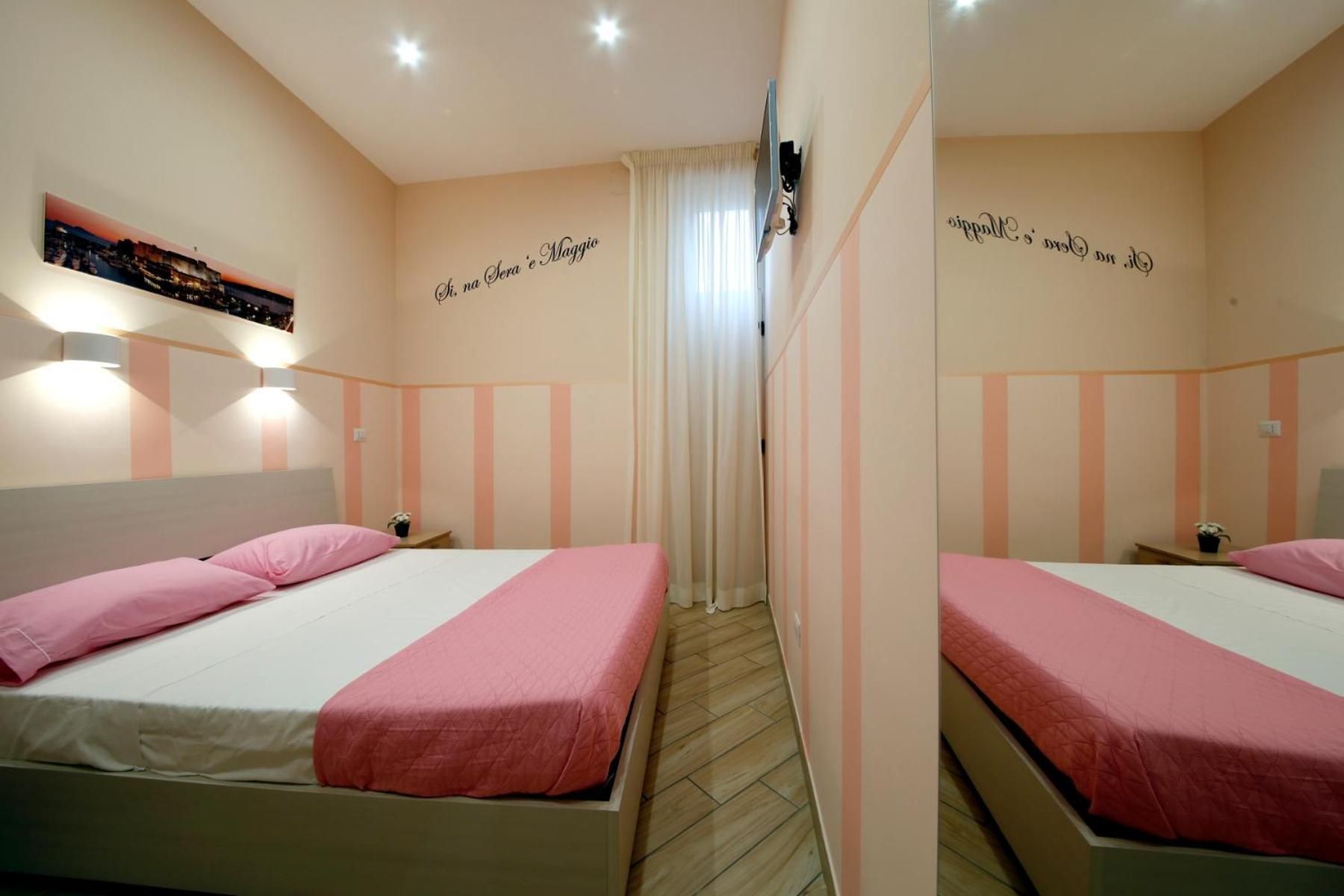 B&B Residenza Alba Double Room with Private External Bathroom 2