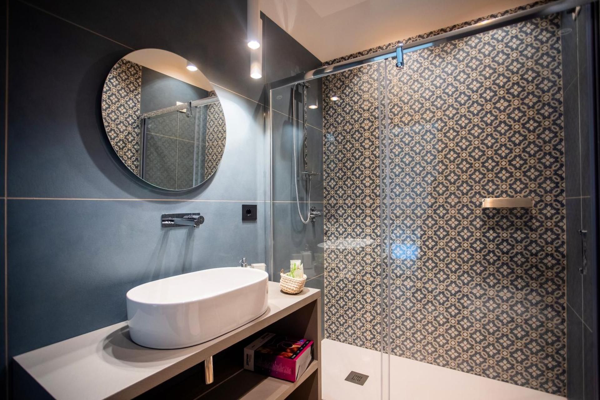 Boemi smart suites Deluxe Queen Room 2