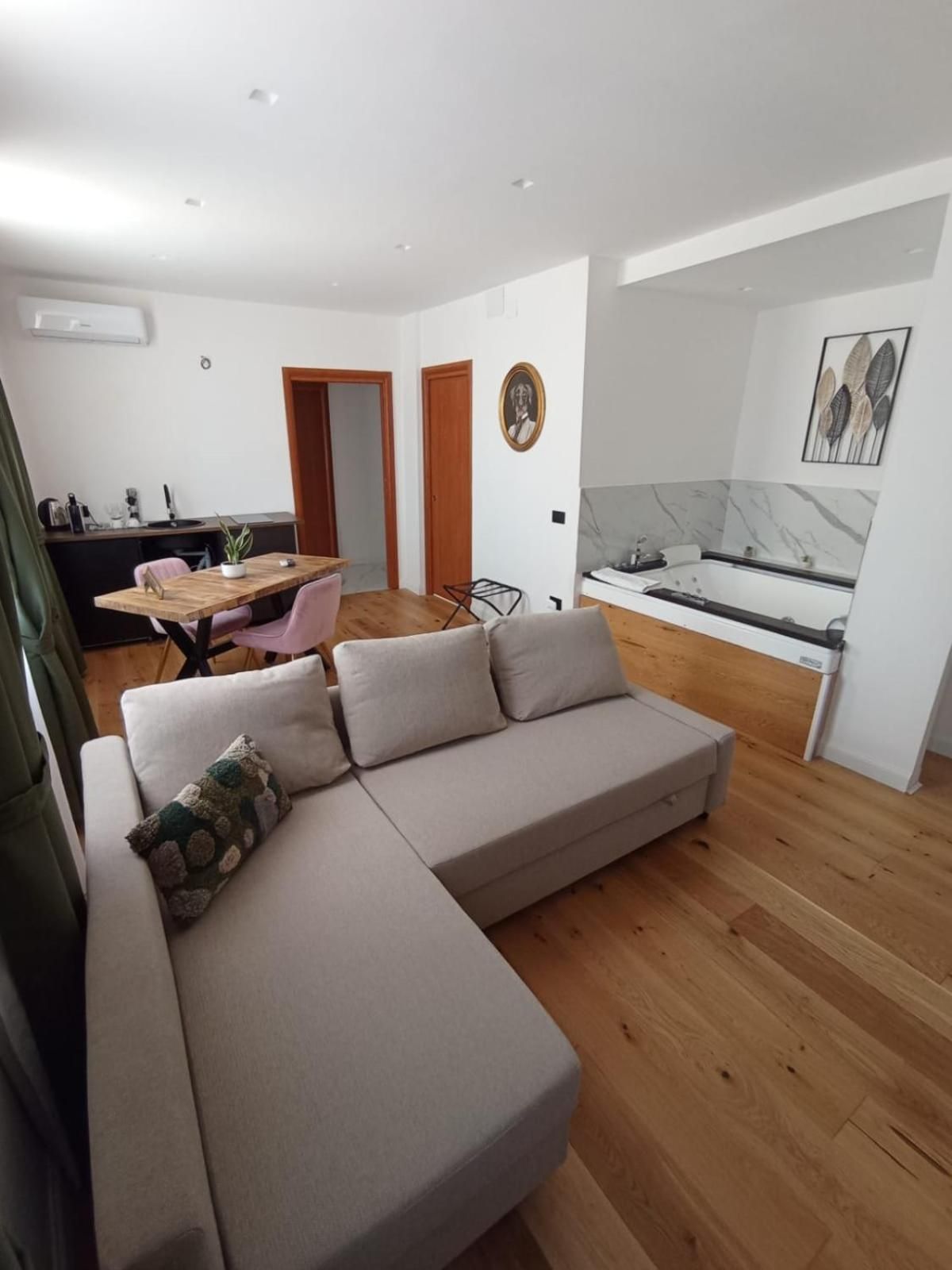 President Plaza Vip Suite Spa by Babylon Stay Junior suite