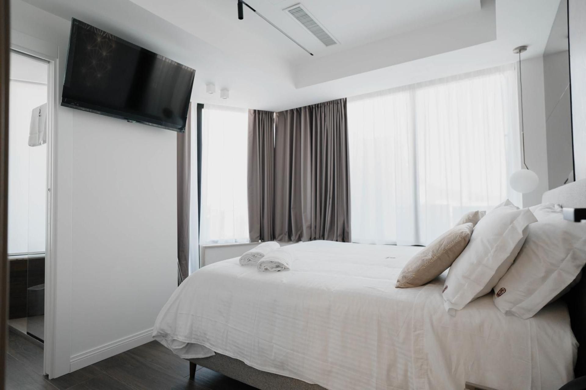 Deluxe Double Room with Sea View