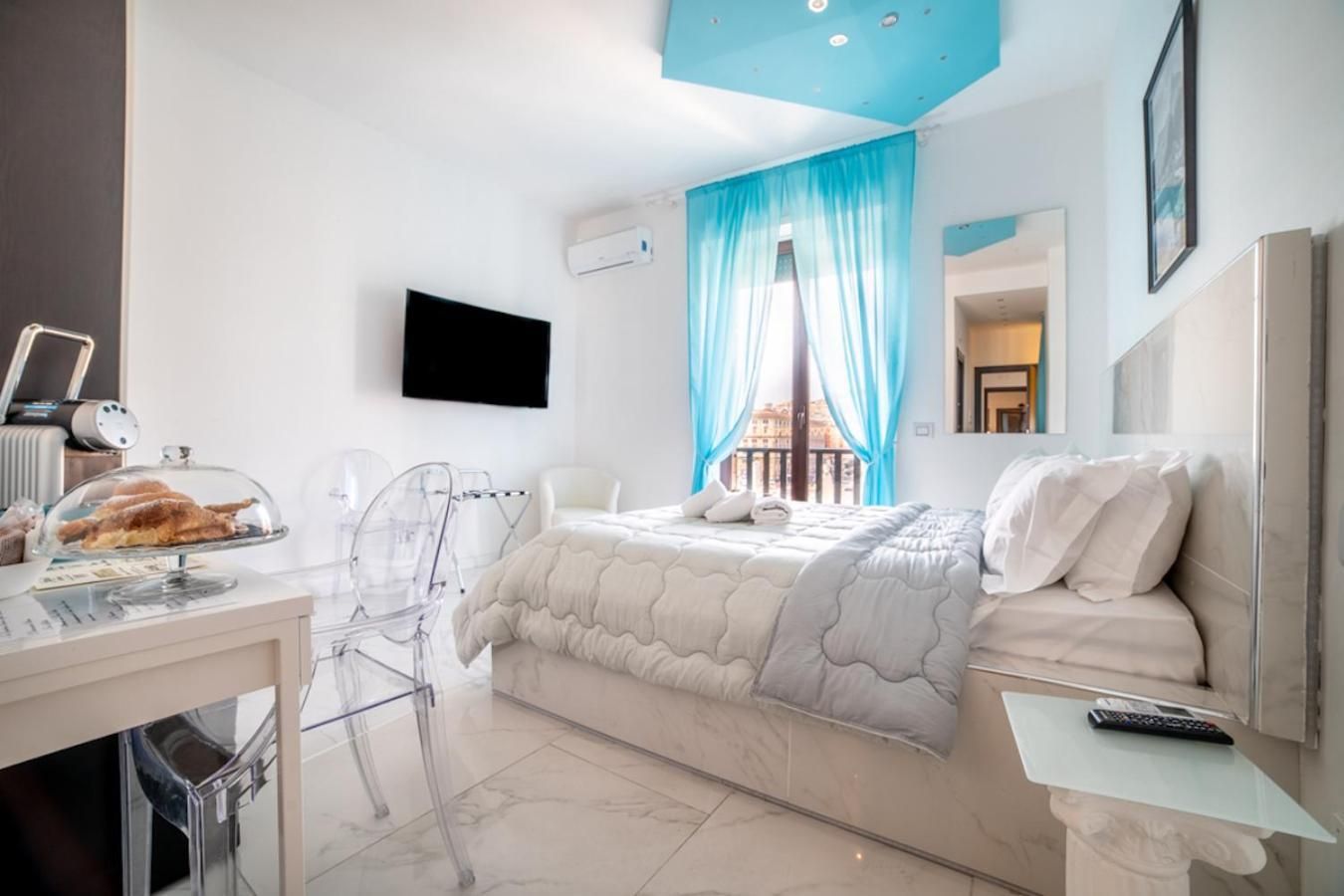 King Room with Spa Bath