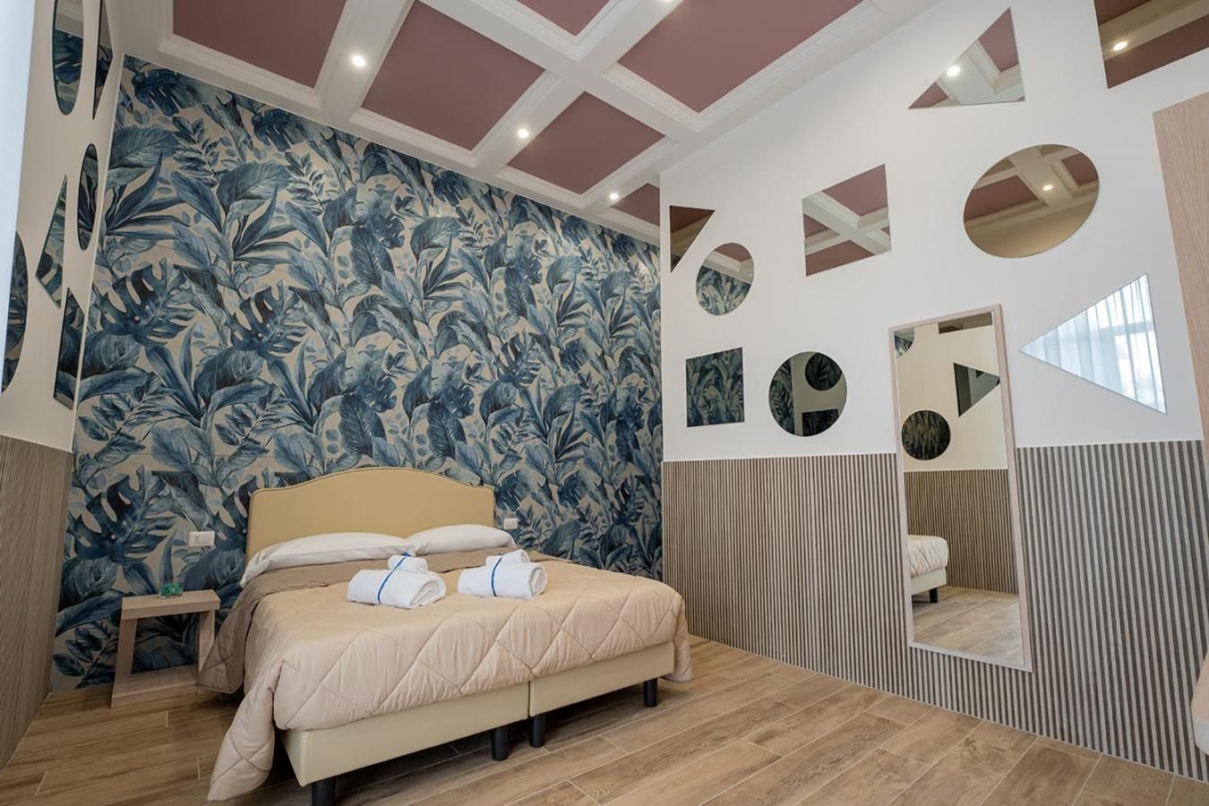 Suite with Hot Tub