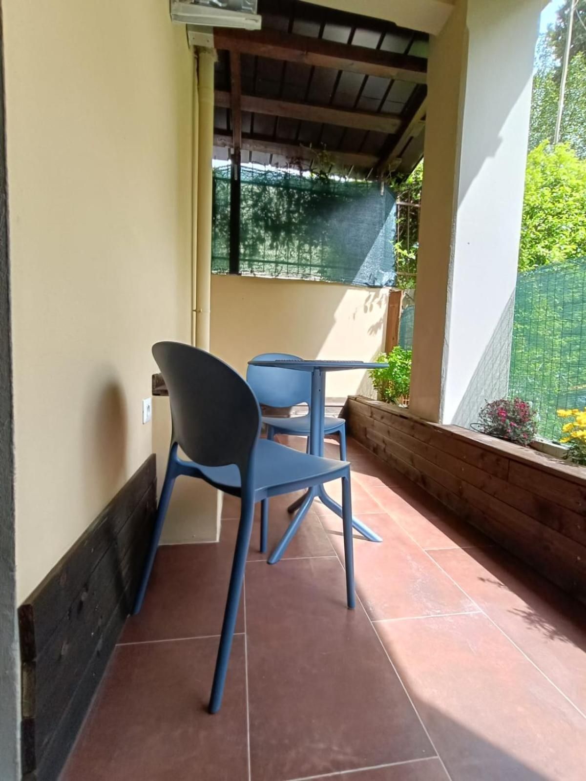 Festina Lente Suites 1 King Room with Garden View 2