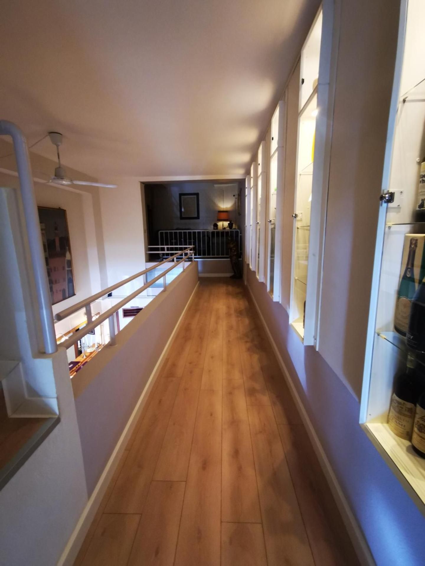 shared lounge/tv area