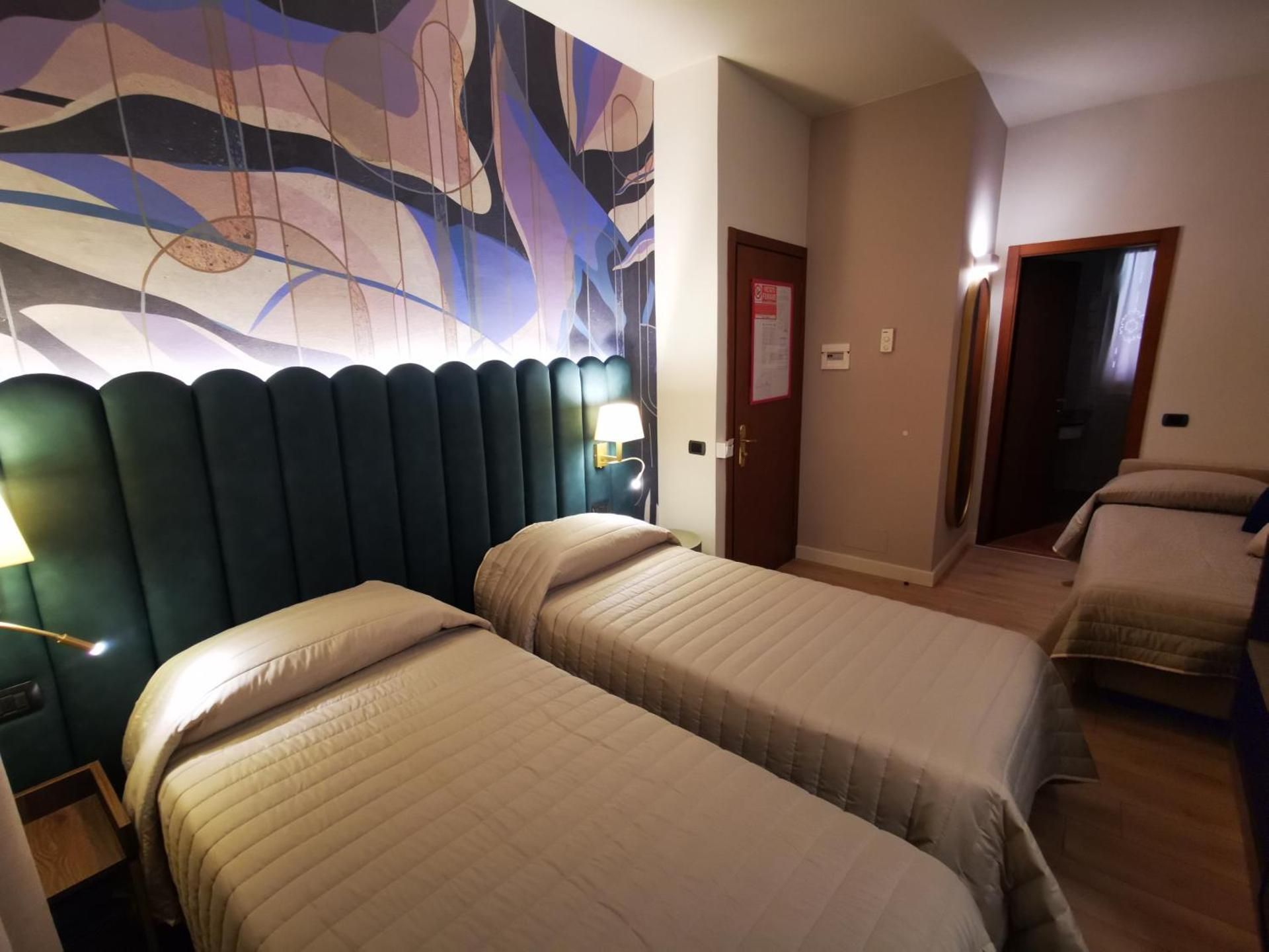 Hotel Balcony Triple Room