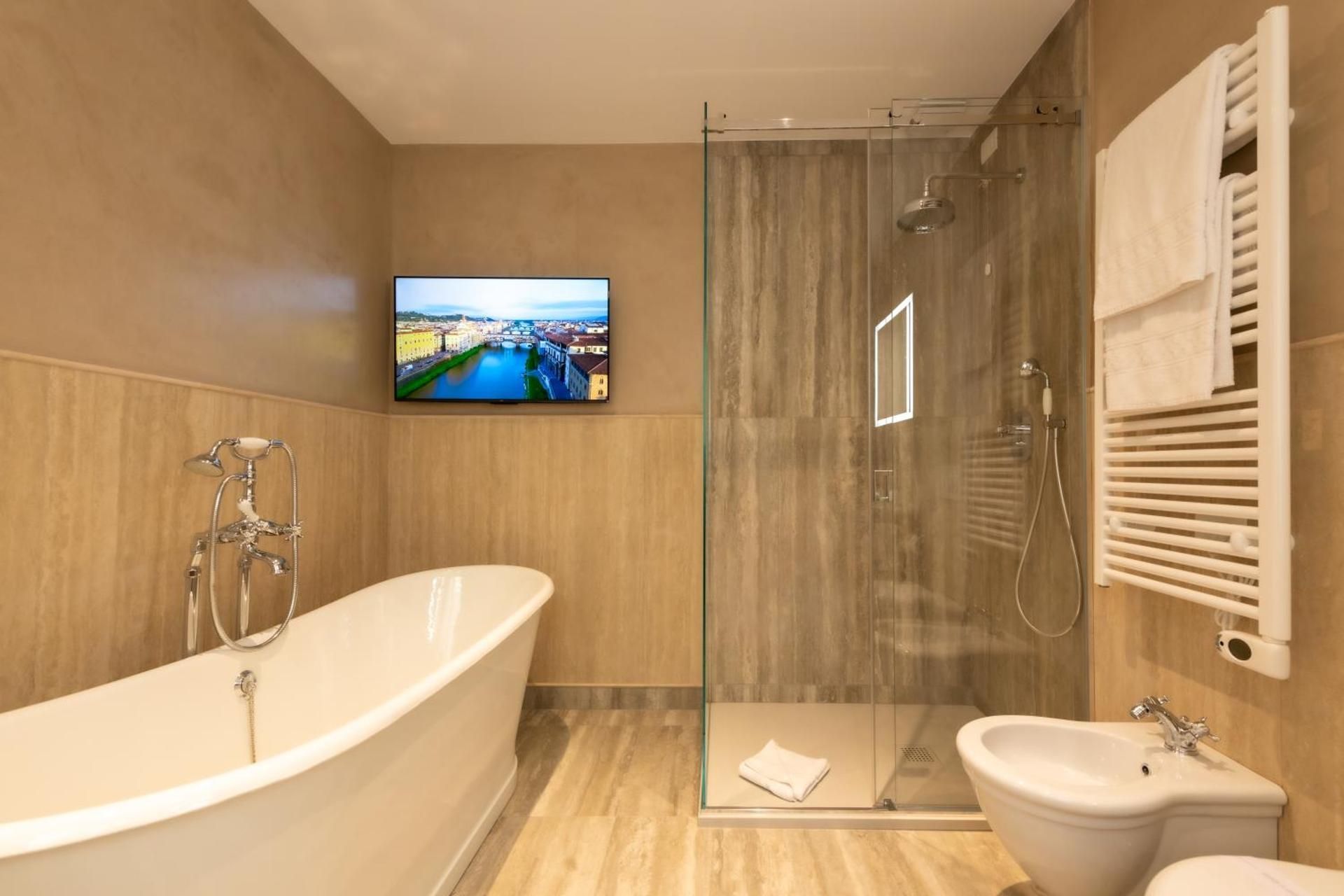 One-Bedroom Deluxe Apartment