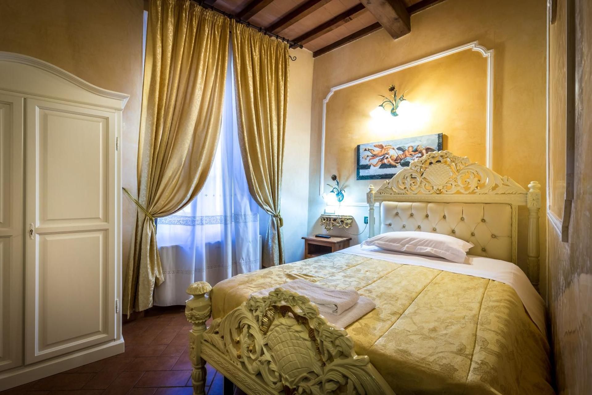 Deluxe Single Room