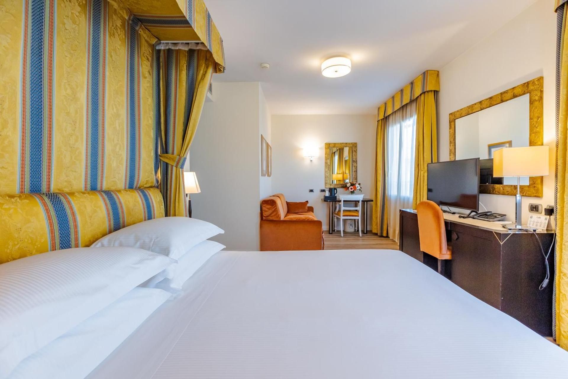 JUNIOR SUITE CITY VIEW